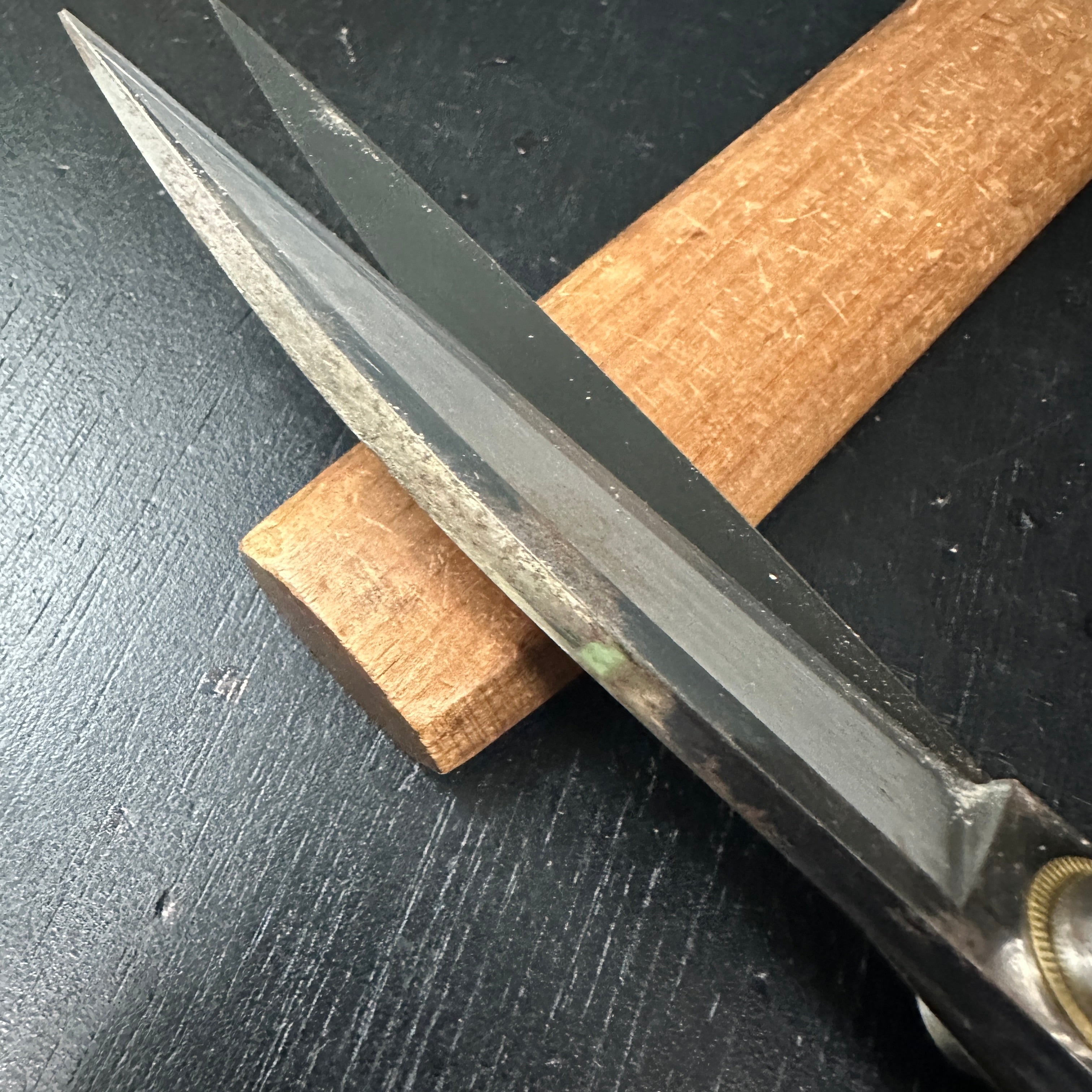 Old stock Chotaro Tailor's Shears Tobasami 掘出し物 長太郎 東鋏 布切り鋏 260mm