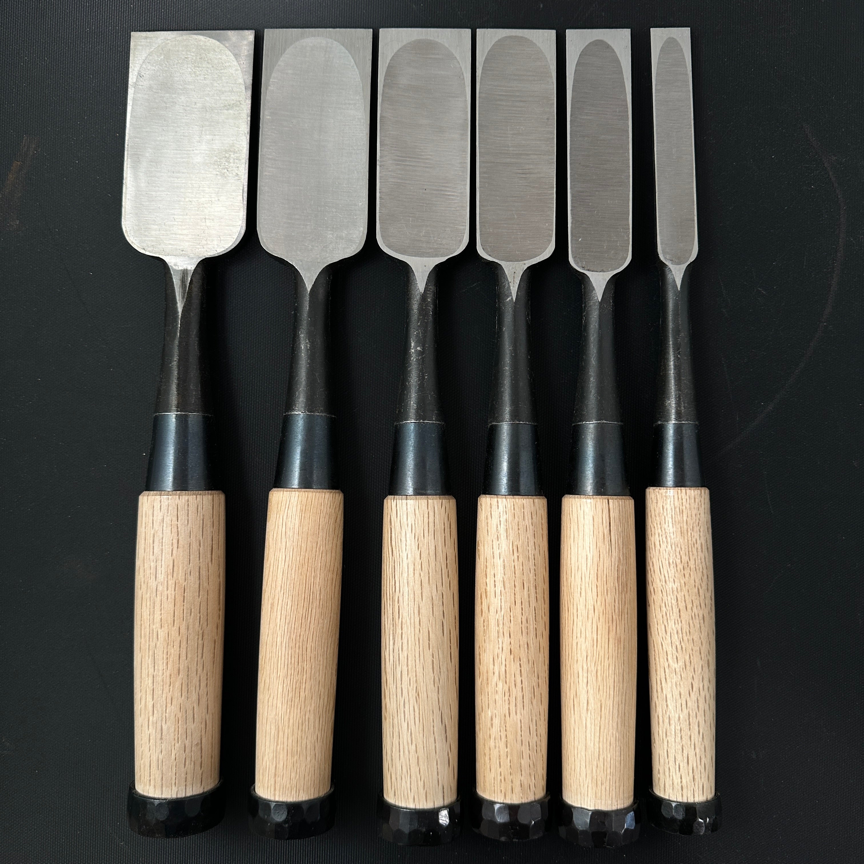Old stock Kitsune Timber chisels set with white steel by Isono Nobuo 磯野信夫作 狐 叩鑿 6本組