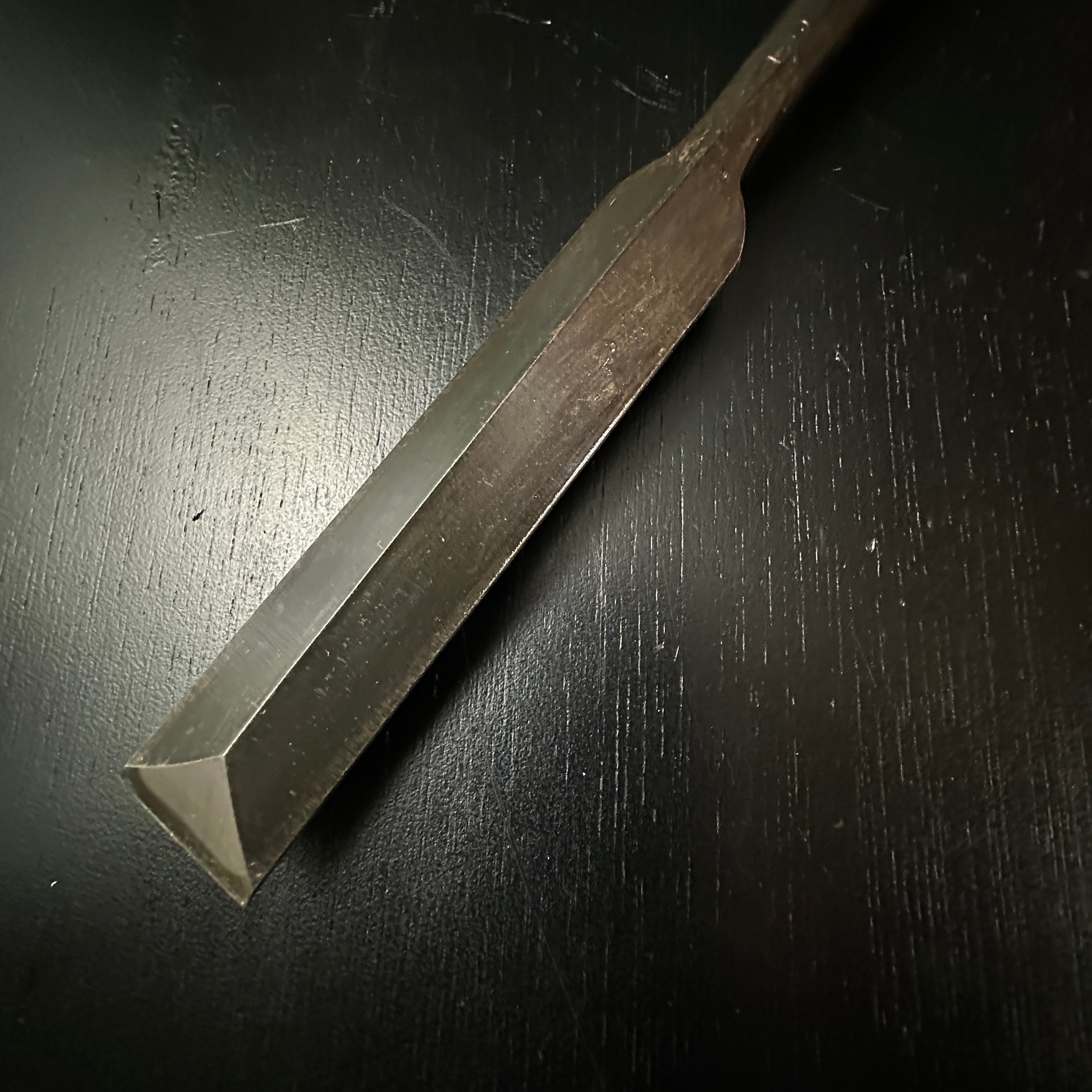 Old stock Takamichi Takashiba Slick Chisel (Ootsuki-nomi, Hontsuki-Nomi) 掘出し物 高道 高芝 ネジ式差し鑿 24mm