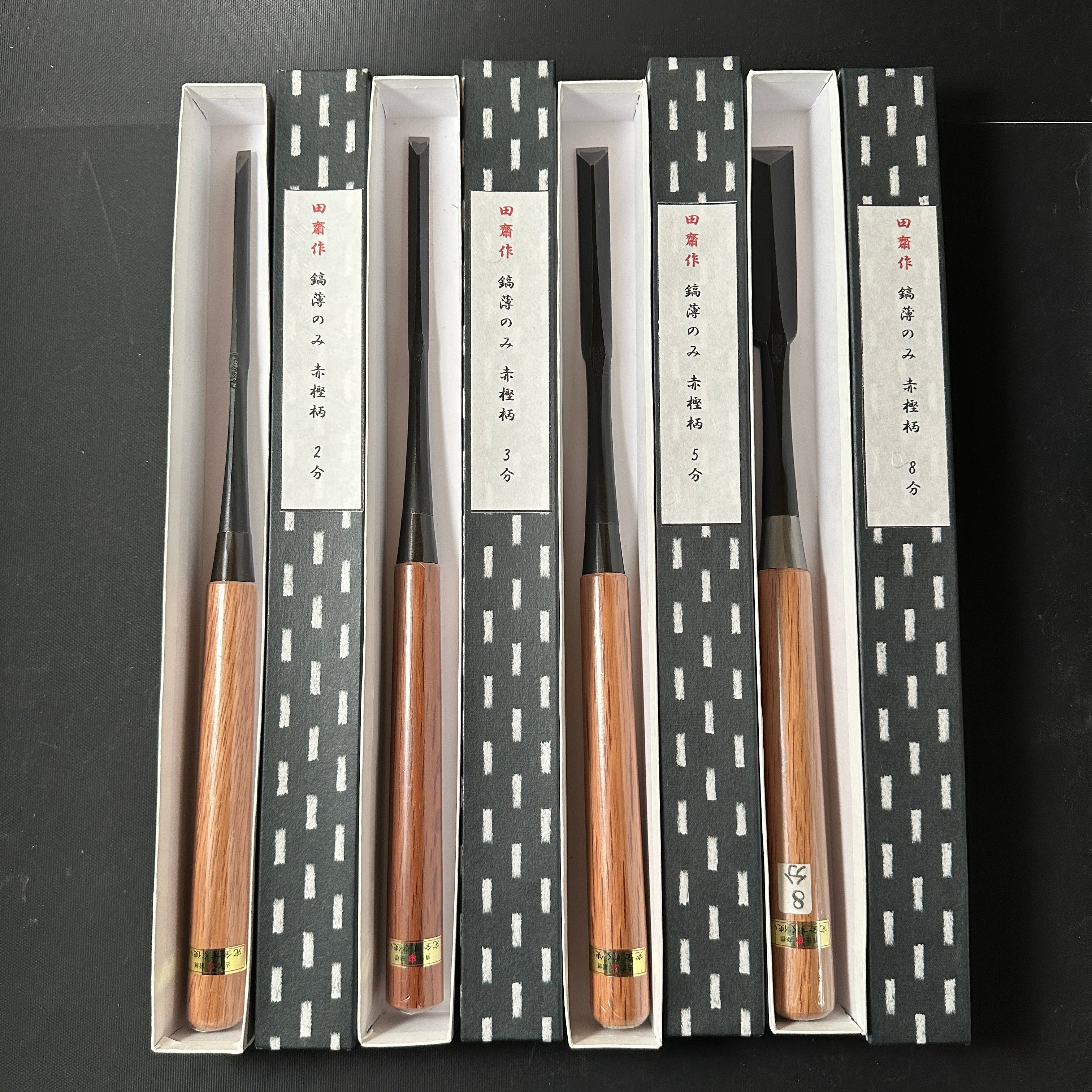 Old stock Tasai Dovetail Paring chisels (Usunomi) with blue steel 掘出し物 田斎作 鎬薄鑿