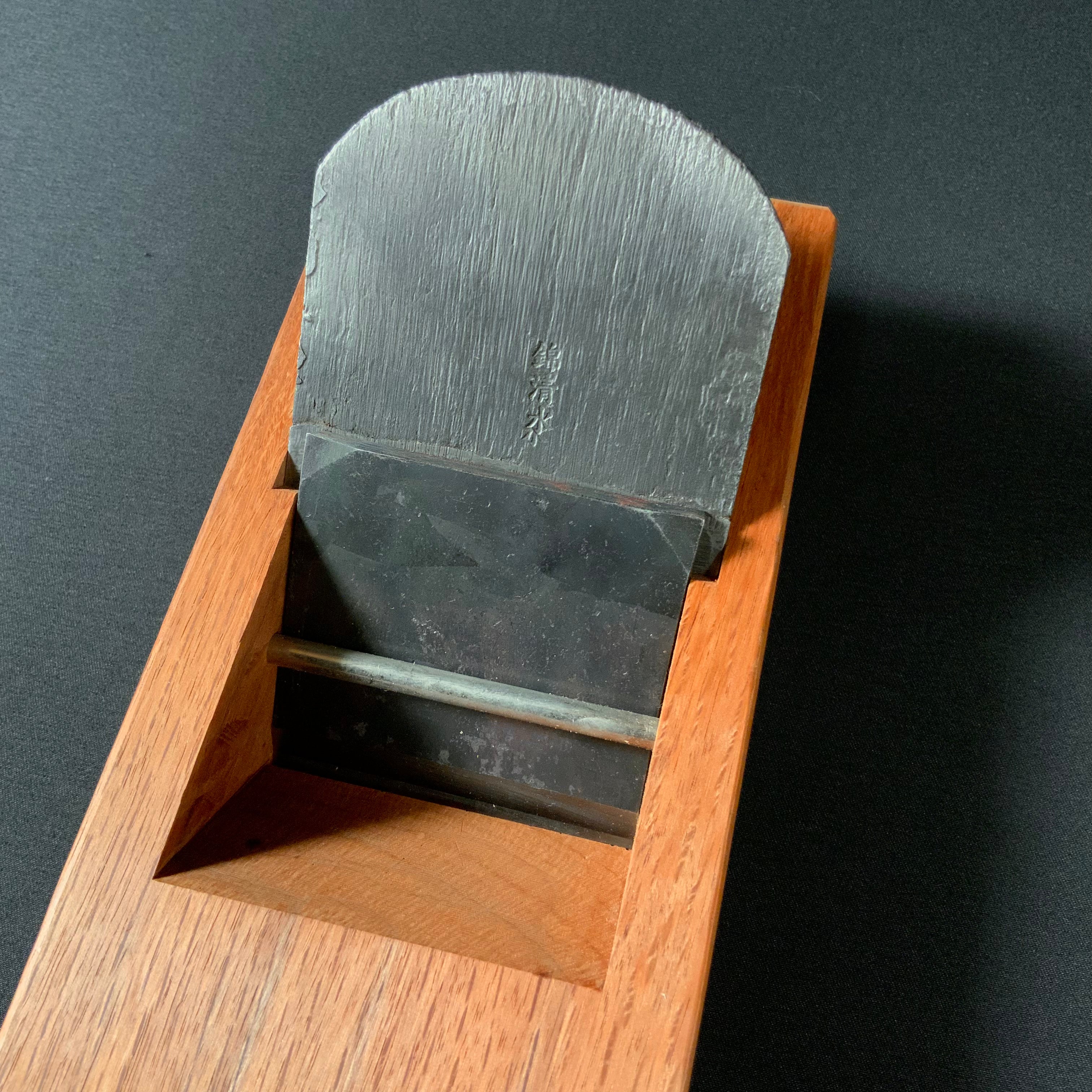 Old stock Nishiki Kiyomi Smoothing Plane (Kanna) 掘出し物 錦 錦清水 木目打 三枚裏 仕上鉋 70mm