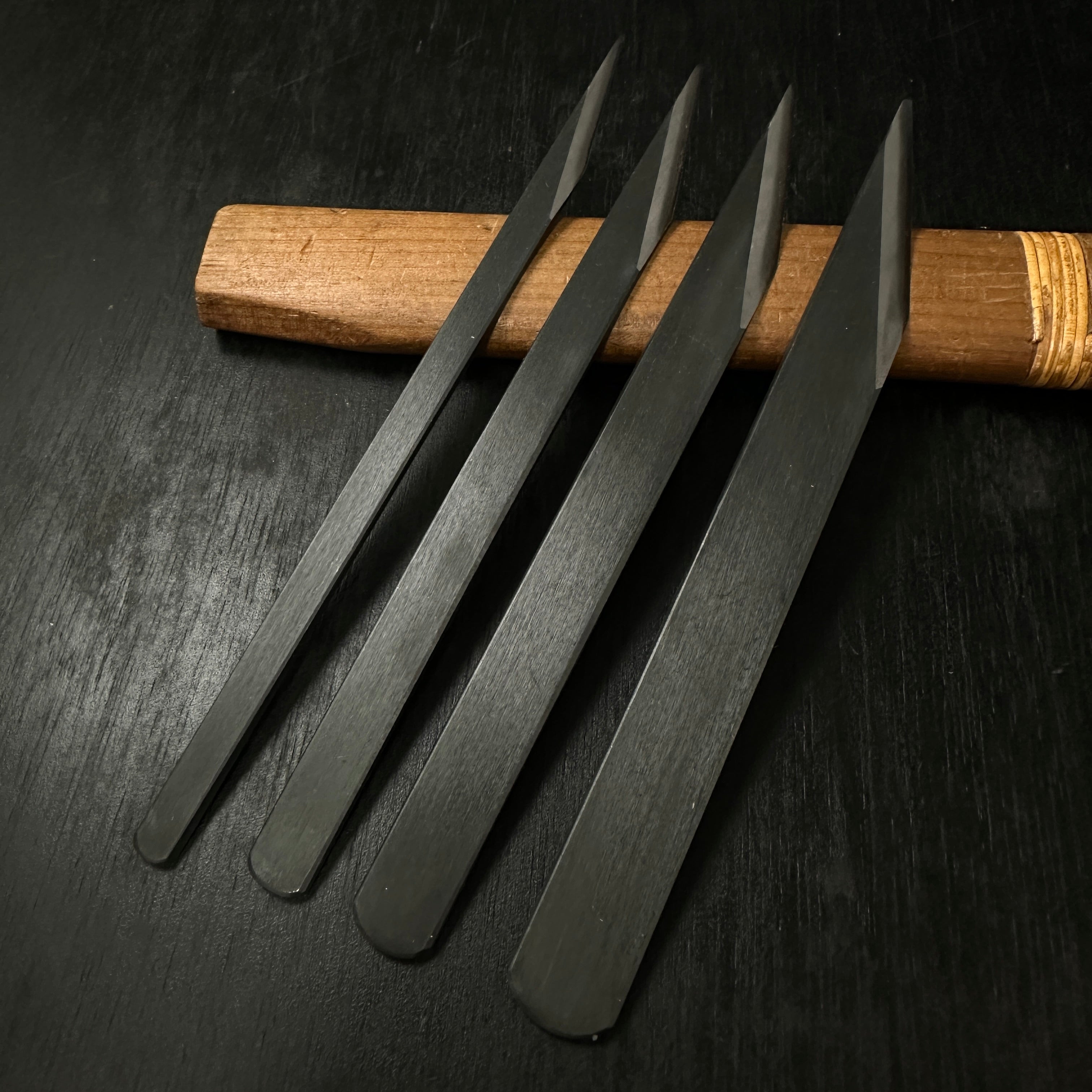 Yoshihide Kiridashi Kokatana Right hand / 吉秀 切出し小刀 右 SK鋼