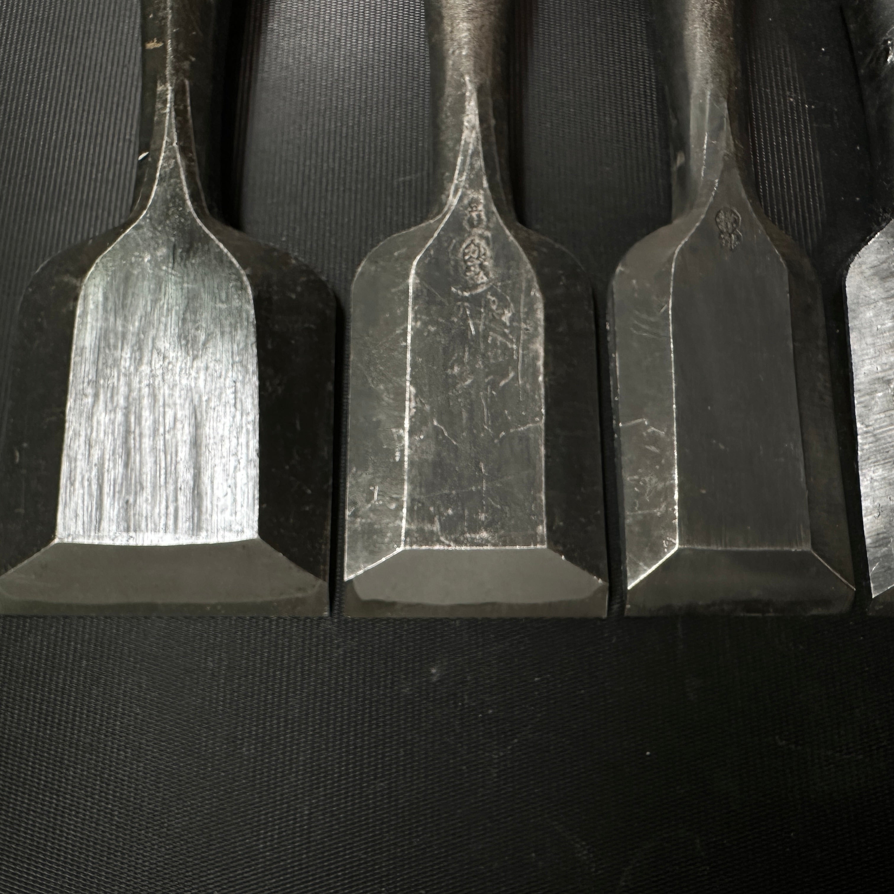 #M158 Mixed set for beginner Bench chisels set by unknown smith バラ鑿合わせ 初心者におすすめ 追入組鑿作者不明