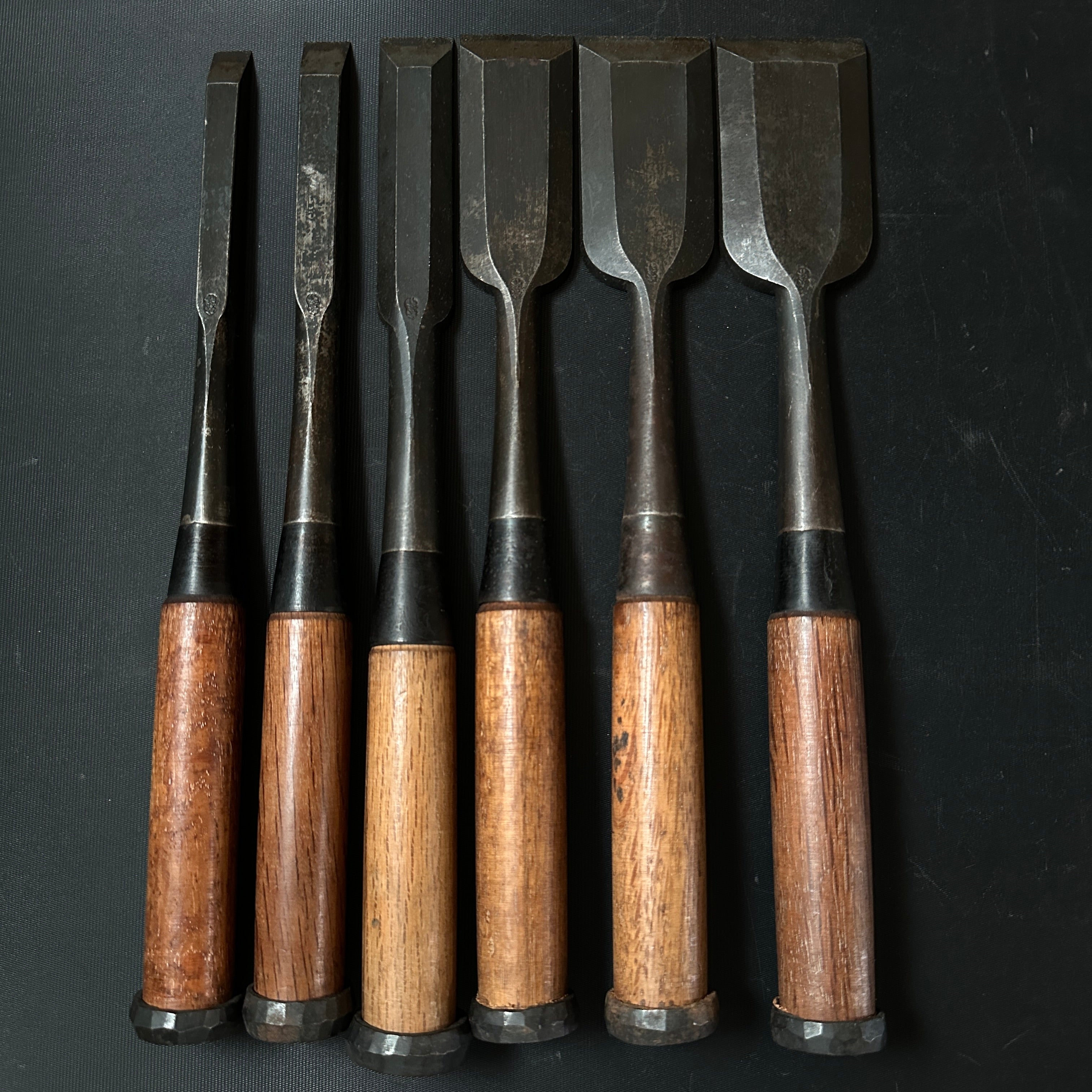 Old stock Hidari Hisasaku 2rd  Timber chisels by Ikegami Takanobu 池上喬庸作 二代目左久作 叩き鑿  Tatakinomi