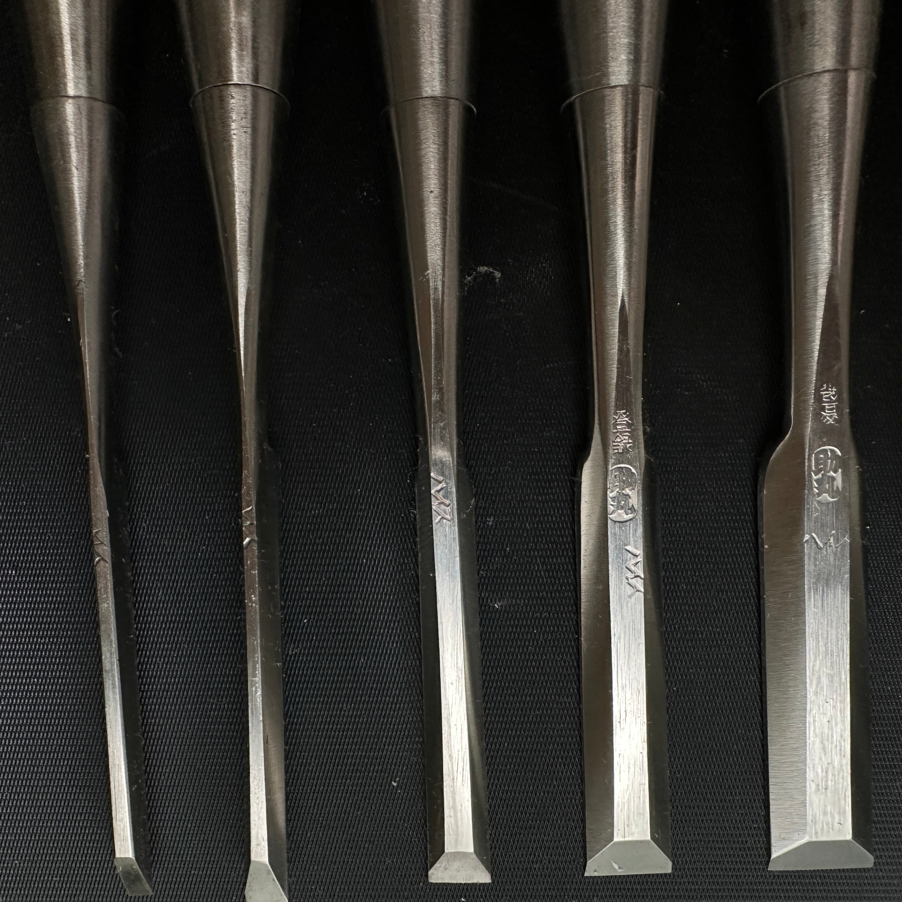 Old stock #2 Sukemaru High-Speed Steel Bench chisels set 掘出し物 助丸 ハイス鋼追入組鑿 三つ裏 Oirenomi