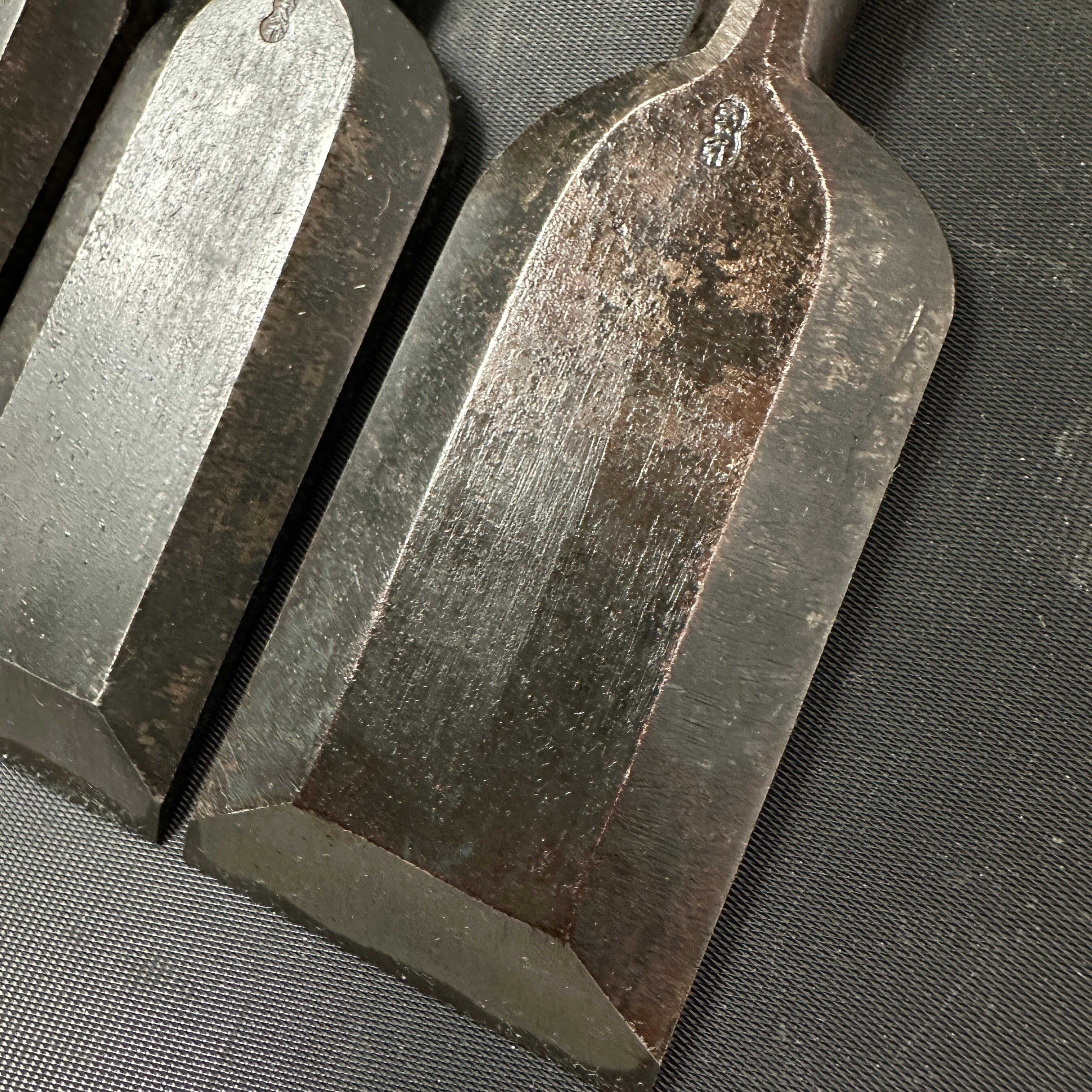 Hidari Hisasaku 2rd Timber chisels by Ikegami Takanobu 池上喬庸作 二代目左久作 叩き鑿 Tatakinomi 36mm 42mm 48mm