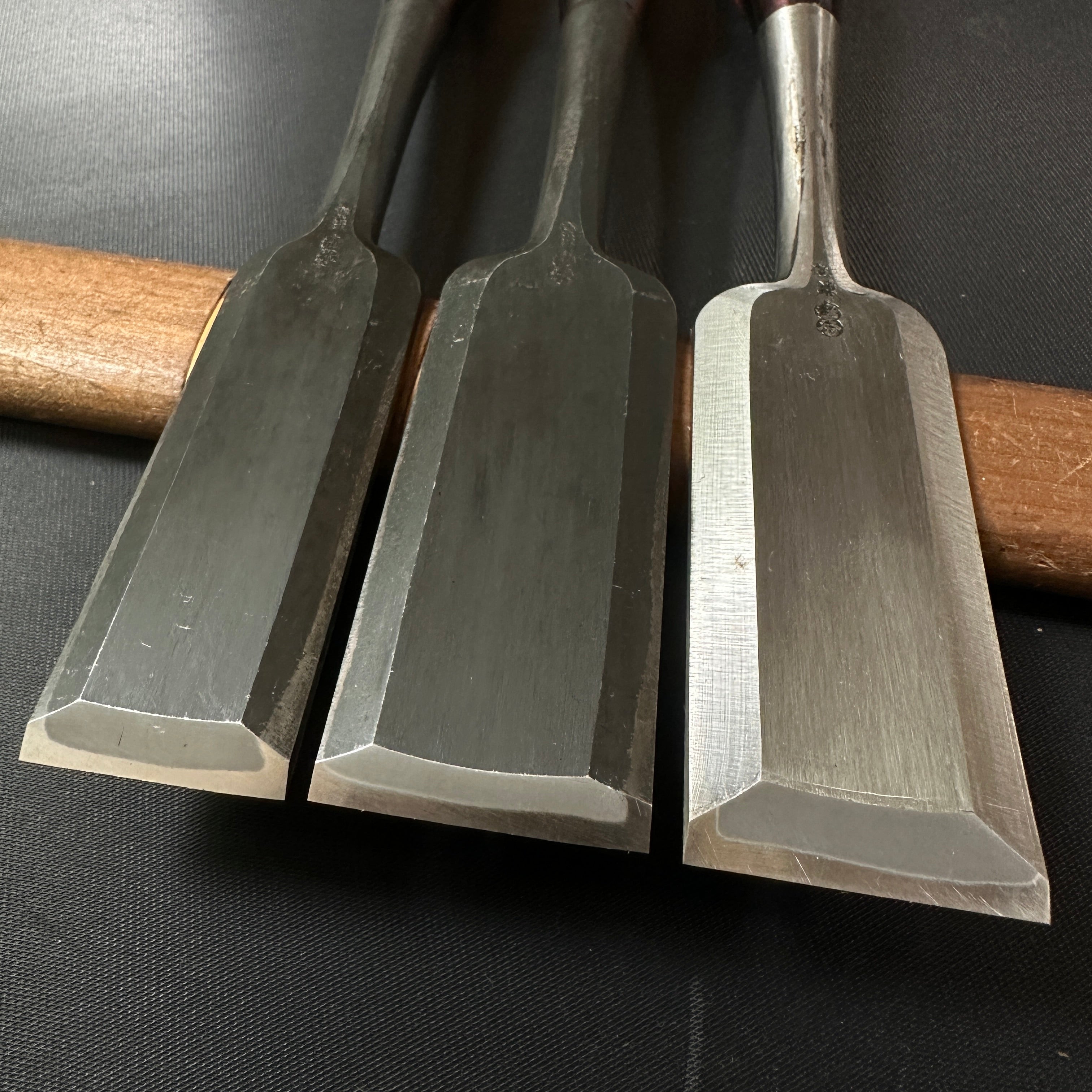 Old stock Koshitaka Paring chisels (Usunomi) with white steel 掘出し物 越孝 面取薄鑿 30mm 36mm