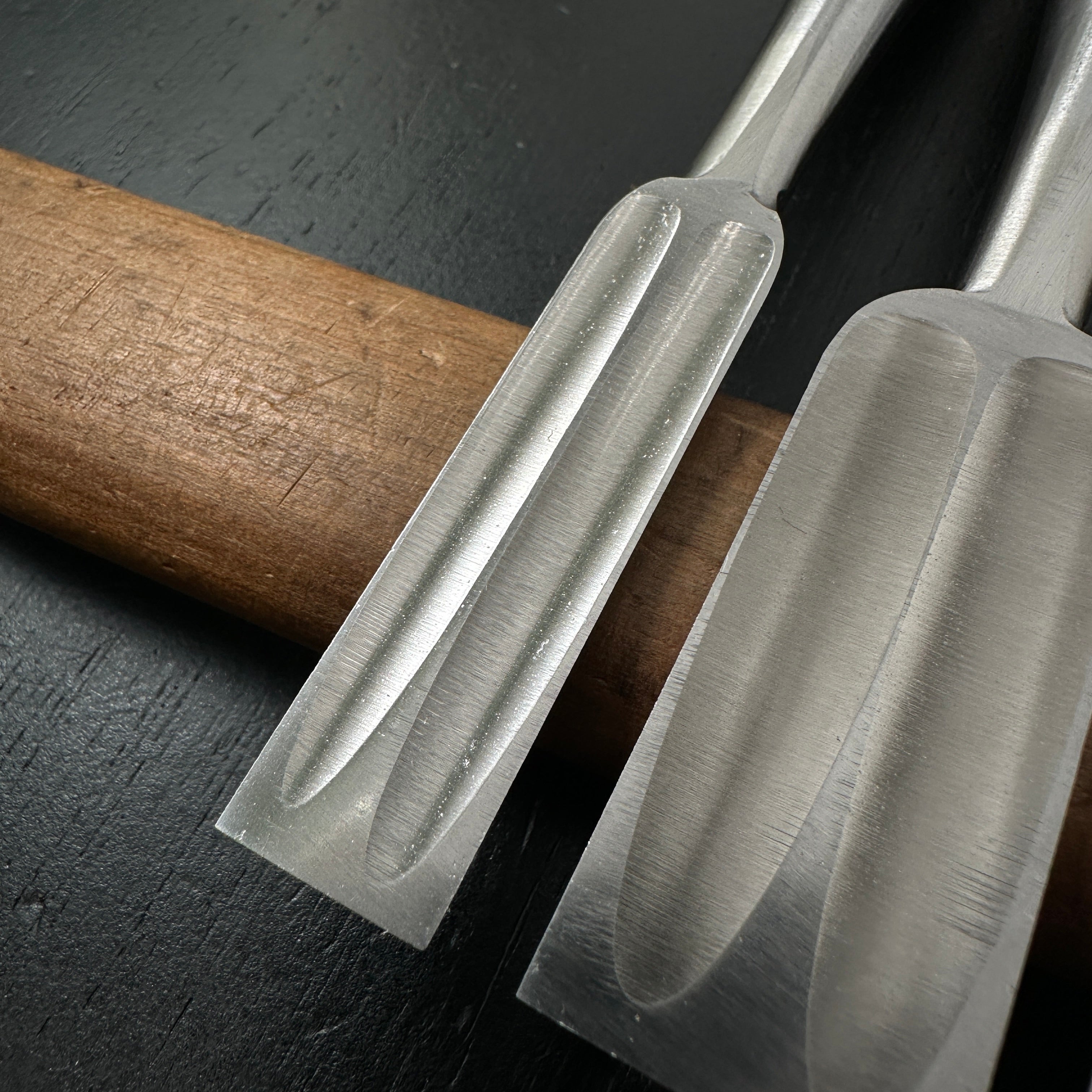 Sukemaru High-Speed Steel Bench chisels Triple Ura(Oirenomi) 助丸ハイス 三ツ裏追入鑿 Oirenomi