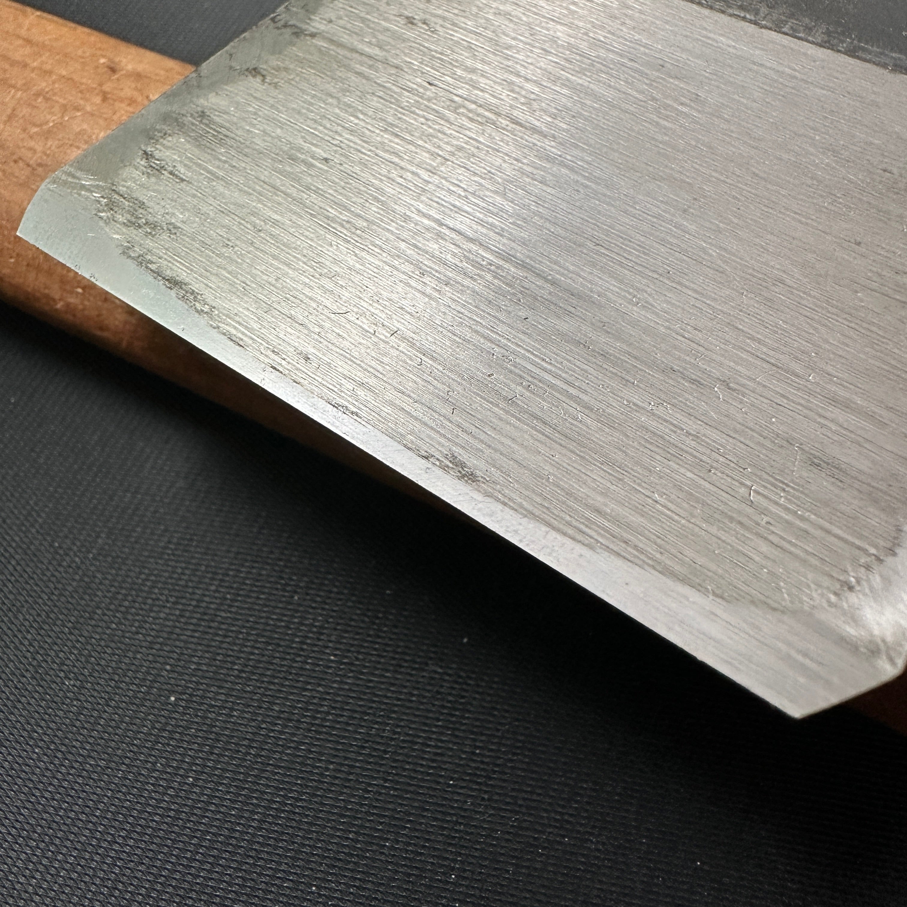 Old stock Teruhide Black Yabane Smoothing Plane Blades (Kanna) by Ishido Master 蔵出し 石堂秀雄作 輝秀 黒矢羽根 仕上げ鉋刃 70mm