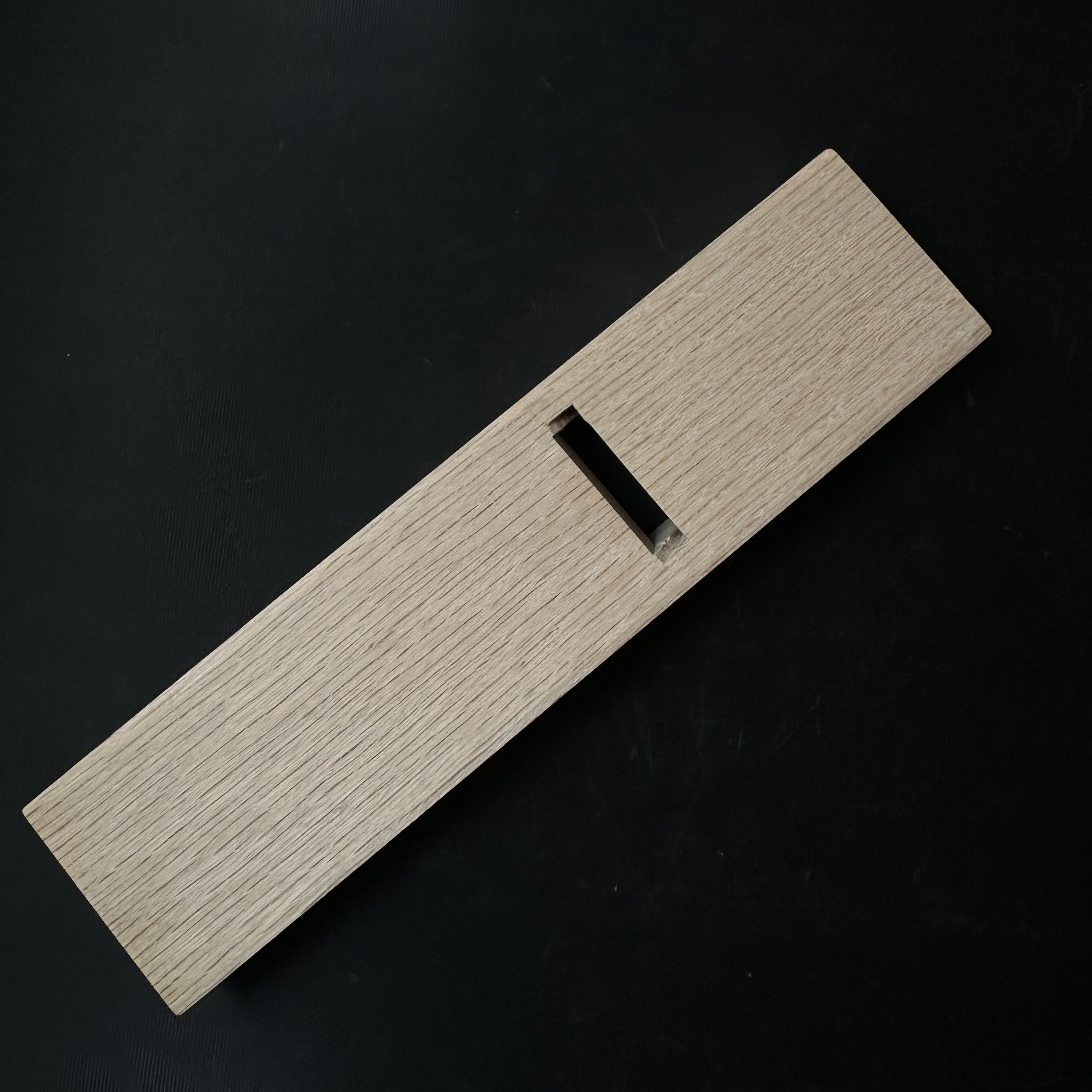 Old stock eleventh generation Teruhide Smoothing Plane (Kanna) 掘出し物 輝秀 十一代目 石堂秀雄作 平鉋 40mm