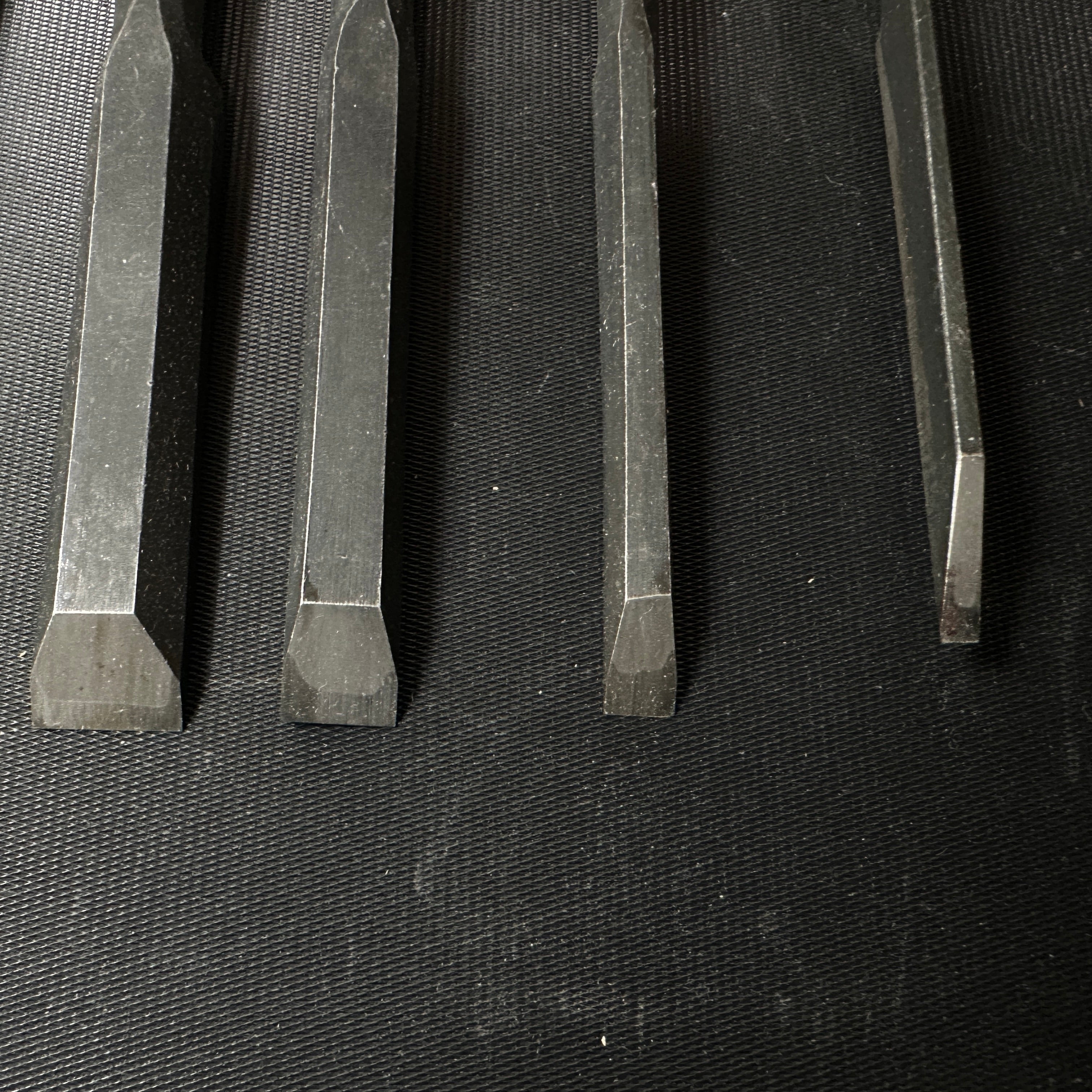 #M158 Mixed set for beginner Bench chisels set by unknown smith バラ鑿合わせ 初心者におすすめ 追入組鑿作者不明