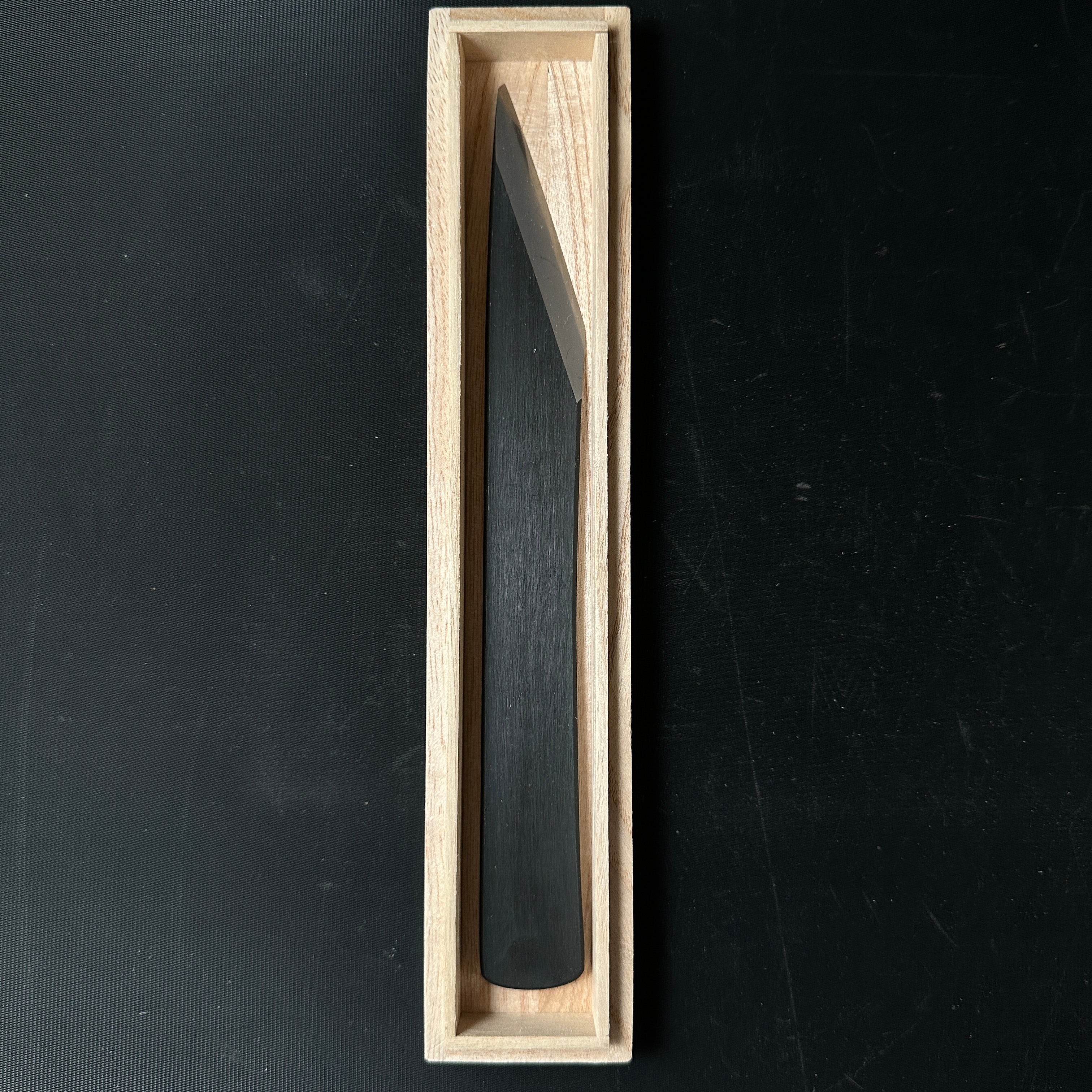 Yoshihide Sakamitsu Kiridashi Kokatana with White Steel 吉秀 三代坂光作 切出小刀 右 黒仕上