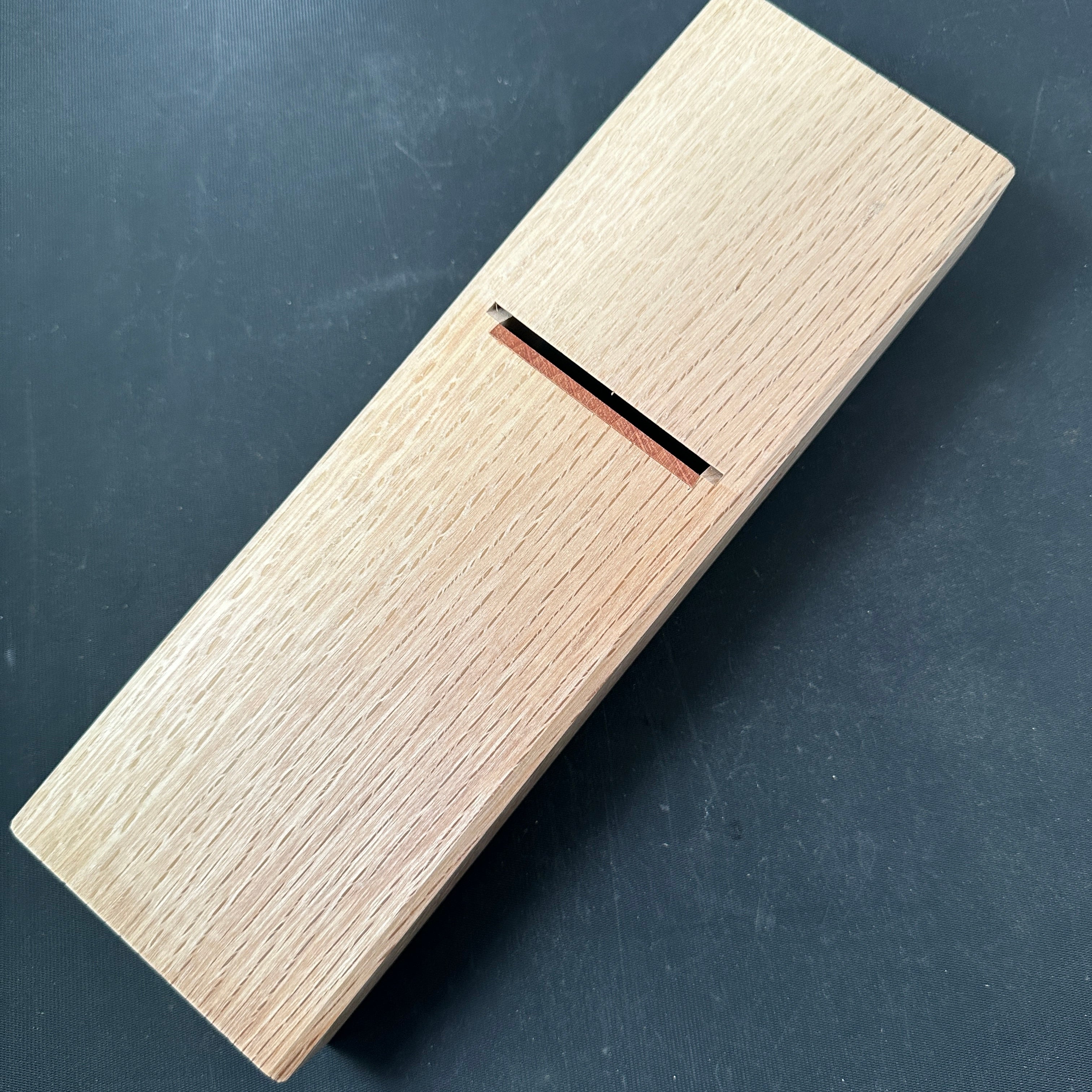 Old stock Sekikawa Smoothing Plane(Kanna) by Sekikawa Seikichi 関孫六 関川誠吉作 仕上げ鉋 口埋め台70mm