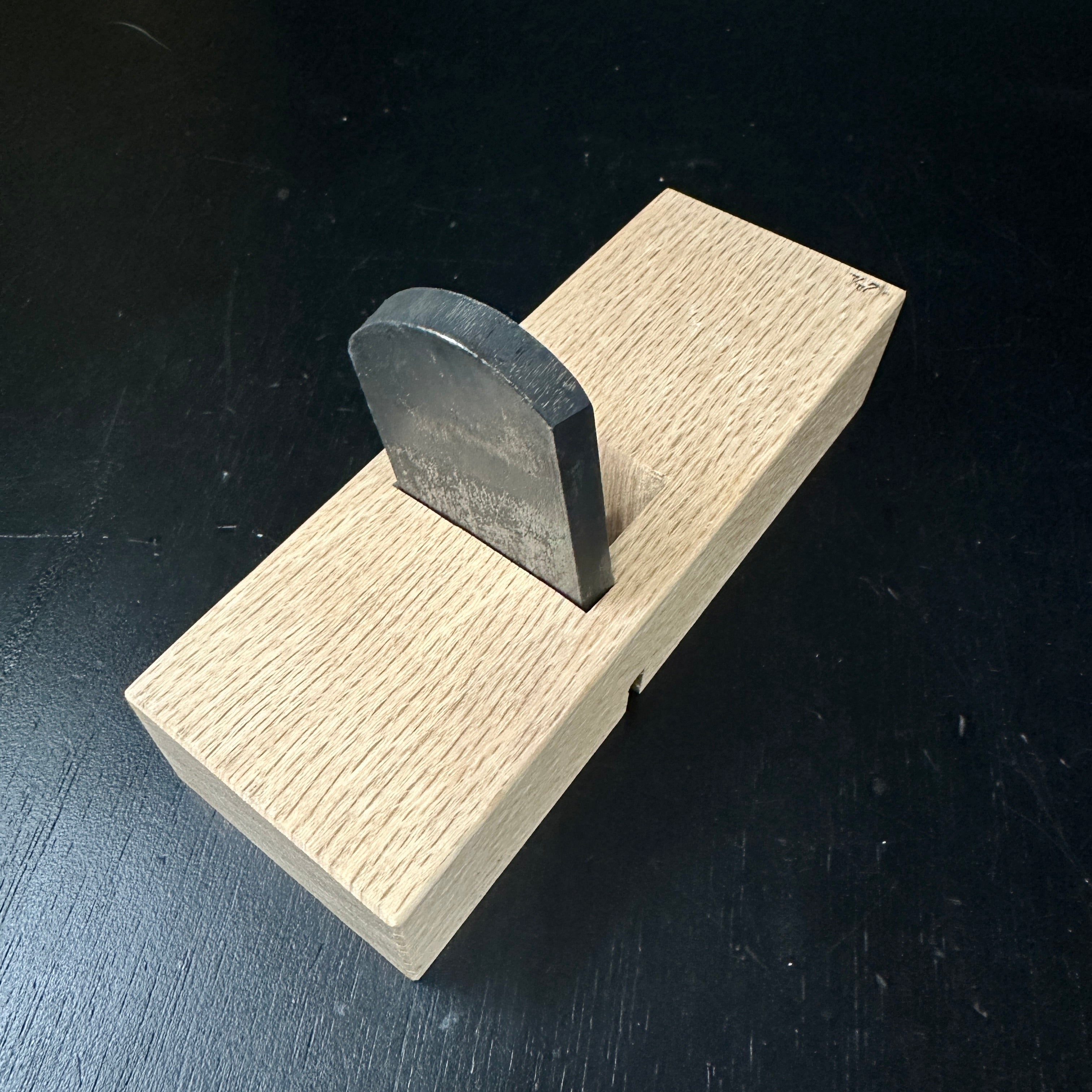 Yoshitaka Standing Plane (Dainaoshi Kanna) kiwa Type 台直鉋 義隆 際式 42mm