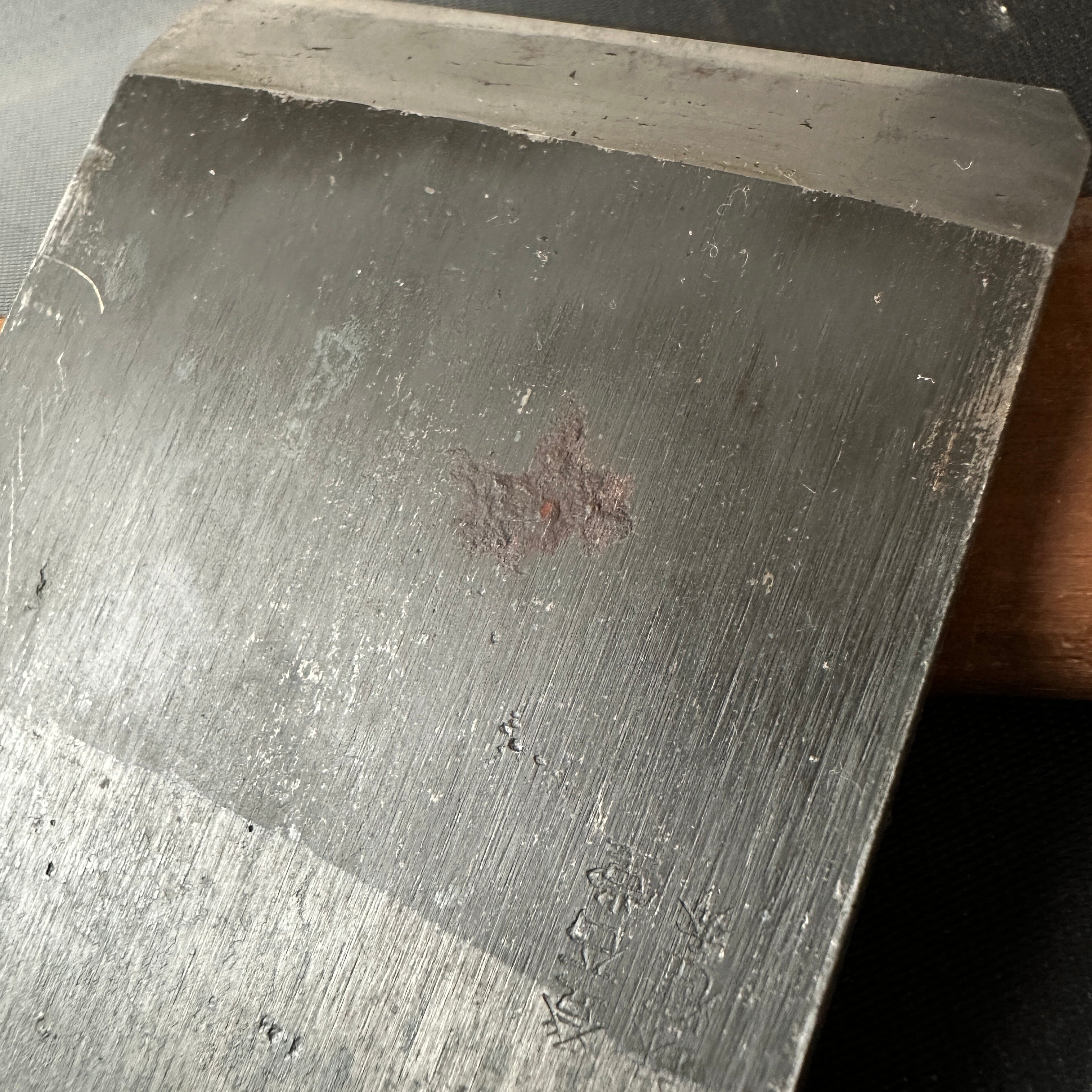 Old stock eleventh generation Teruhide Smoothing Plane (Kanna) 掘出し物 輝秀 十一代目 石堂秀雄作 仕上げ鉋 70mm