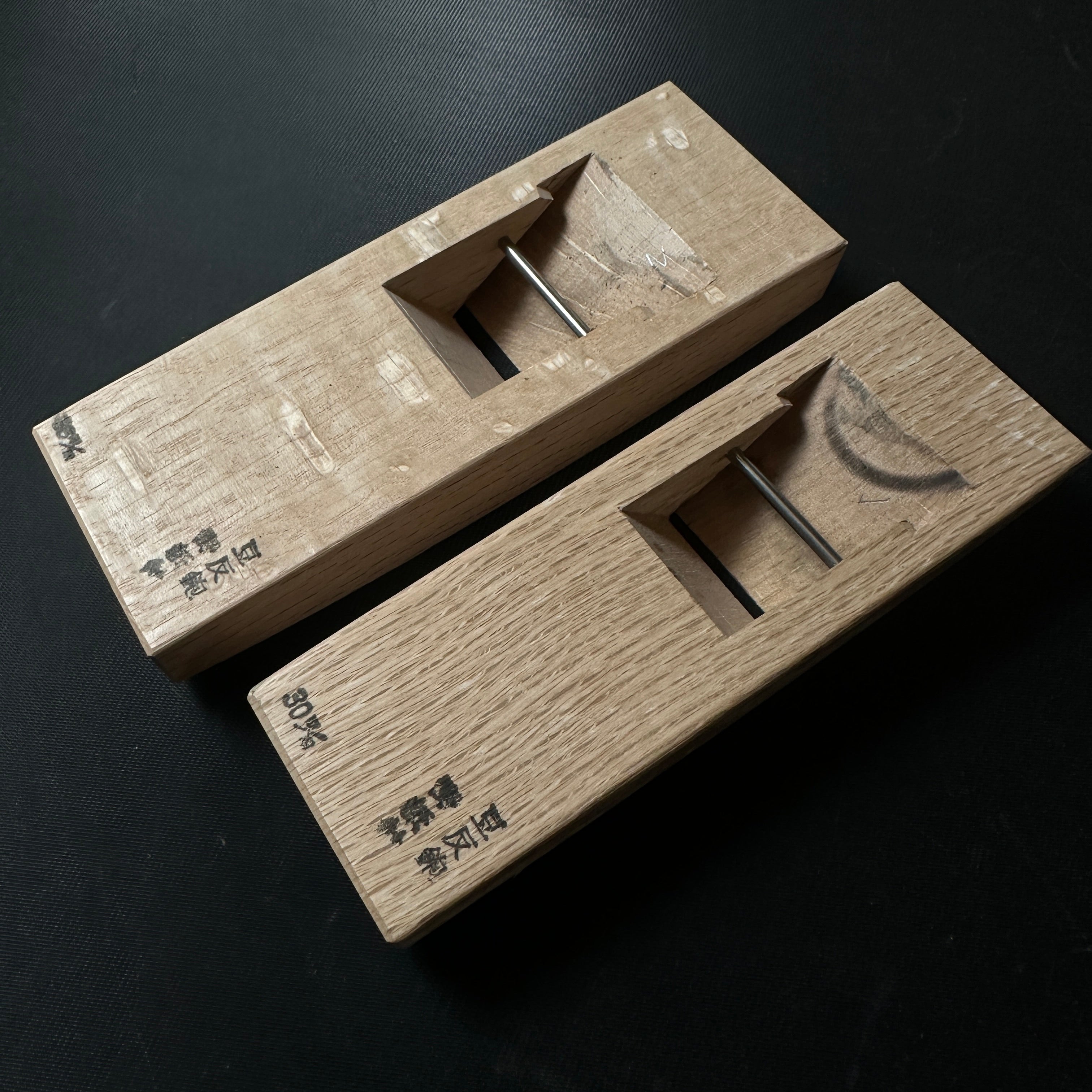 Kuniaki mini compass plane with Blue steel 30mm 36mm. 國明 豆反鉋 青紙鋼