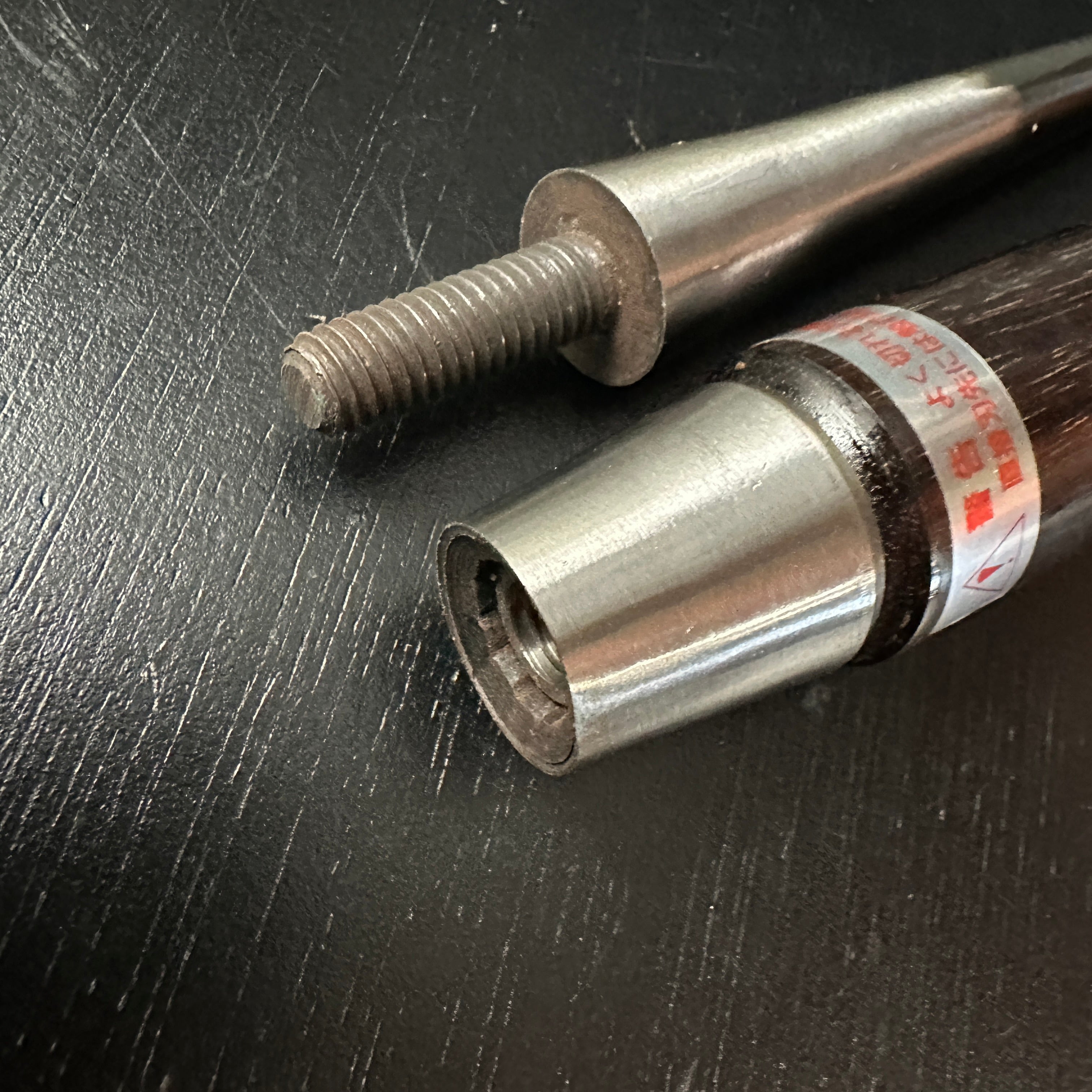 Old stock Takamichi Takashiba Slick Chisel (Ootsuki-nomi, Hontsuki-Nomi) 掘出し物 高道 高芝 ネジ式差し鑿 24mm