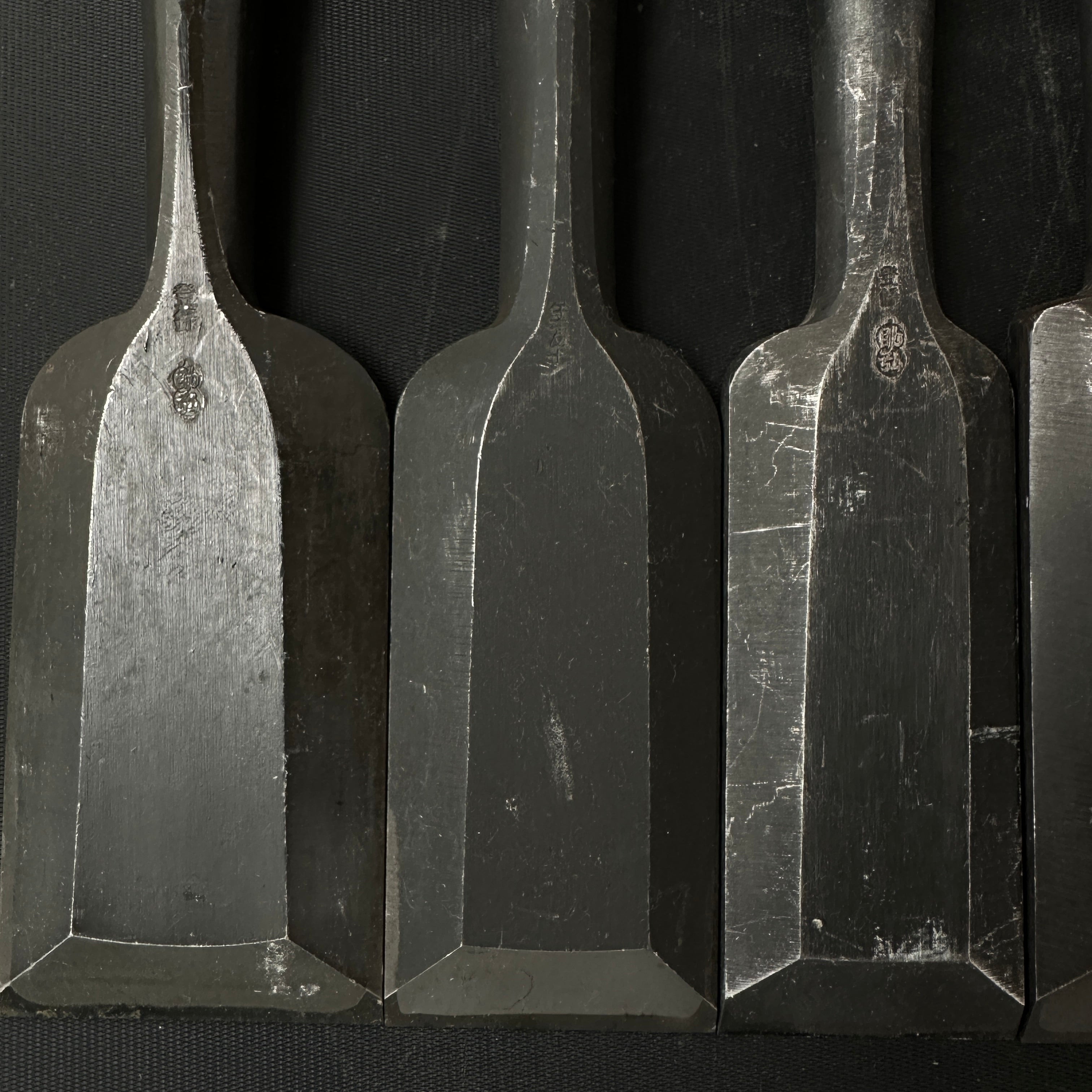 Old stock #5 Mixed set for beginner Timber chisels set with White steel 掘出し物 バラ鑿合わせ 初心者におすすめ 叩鑿6本組 Tatakinomi