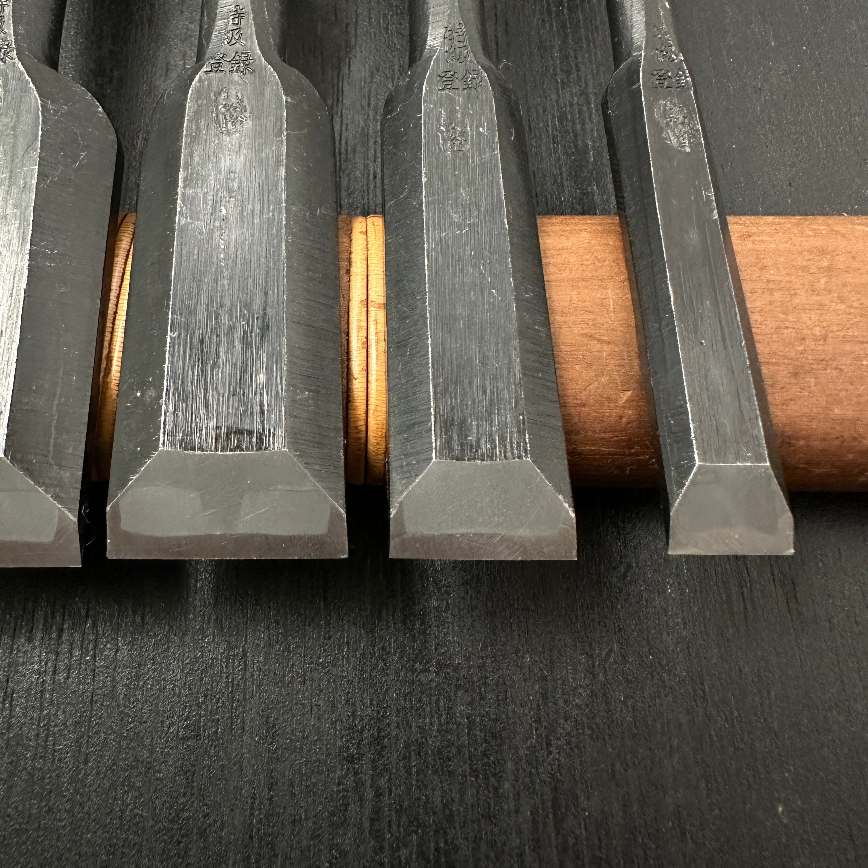 義隆 追入組鑿 5本組 Yoshitaka Bench chisels set (Oirenomi) 5pc