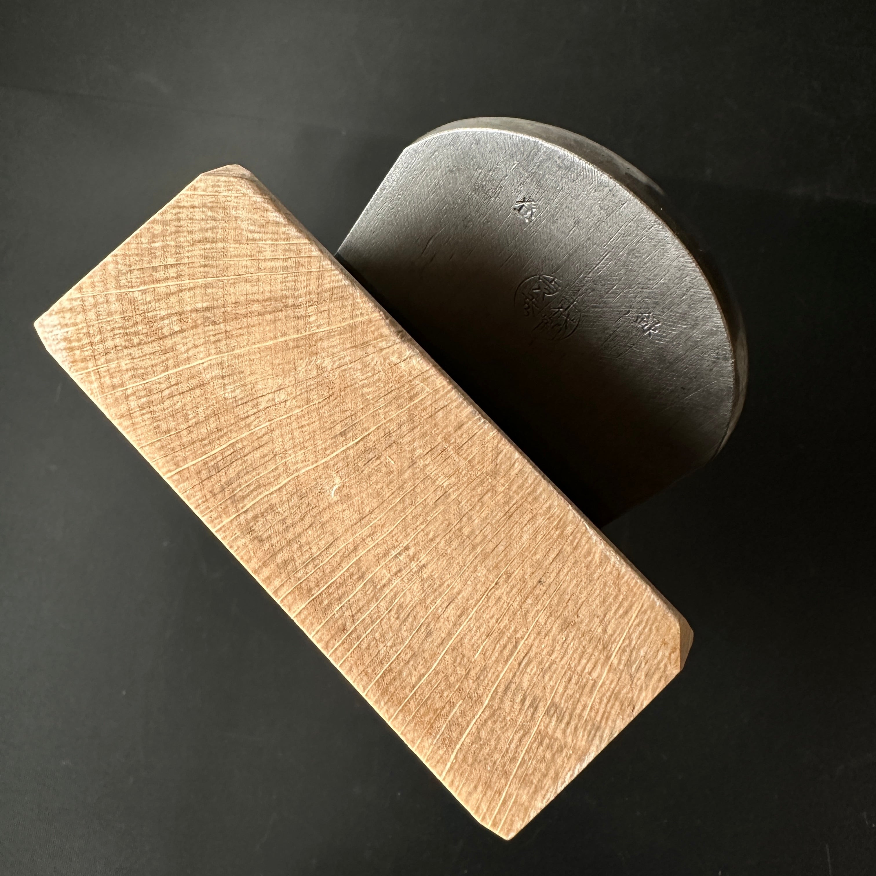 Tsuki no Shizuku Smoothing Plane (Kanna) by Chiyotsuru Sadahide 3rd generation 三代目千代鶴貞秀 仕上げ鉋 月の雫 70mm 乱れ刃