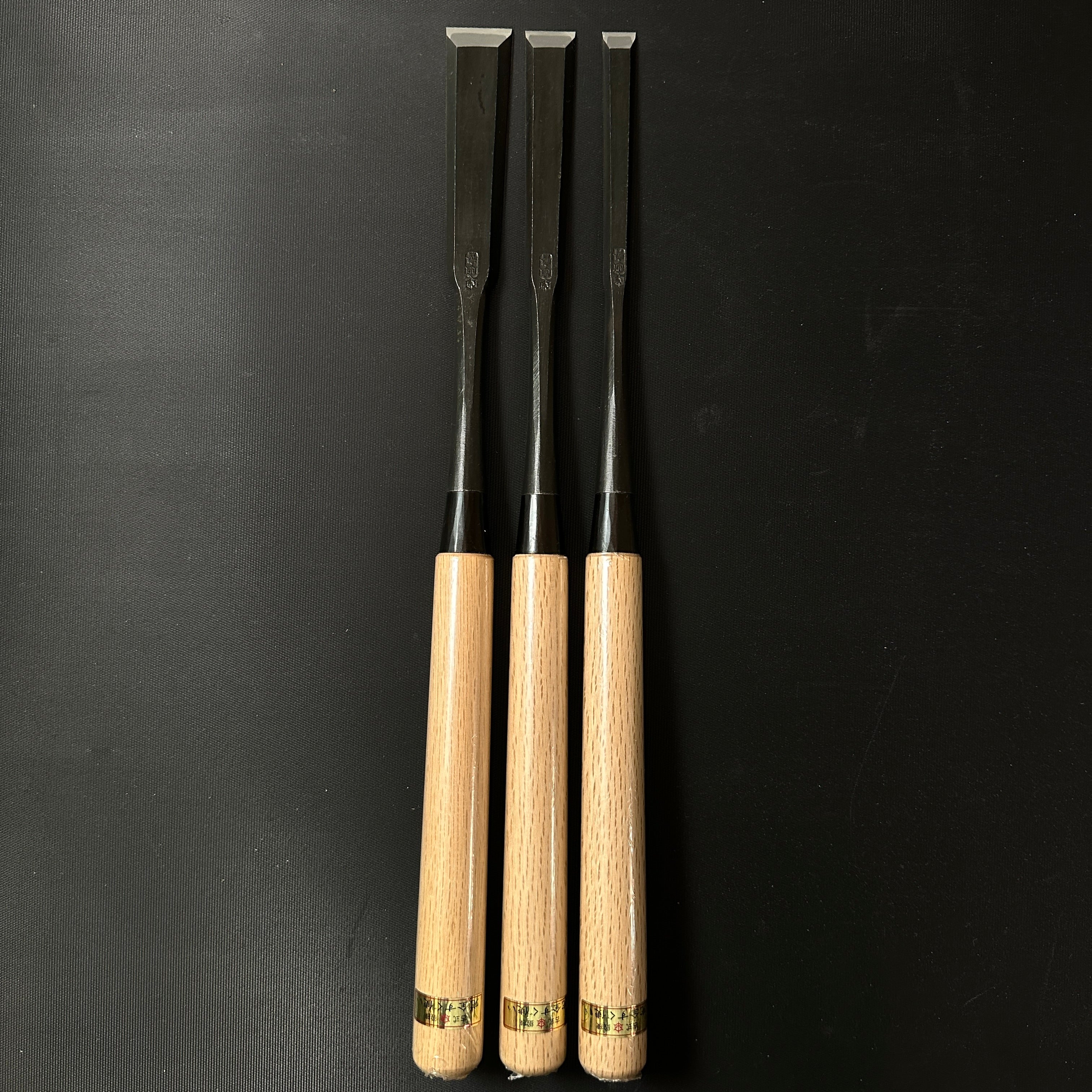 Tasai Paring Bachi chisels (Usunomi) with blue steel 田斎作 薄鑿バチ