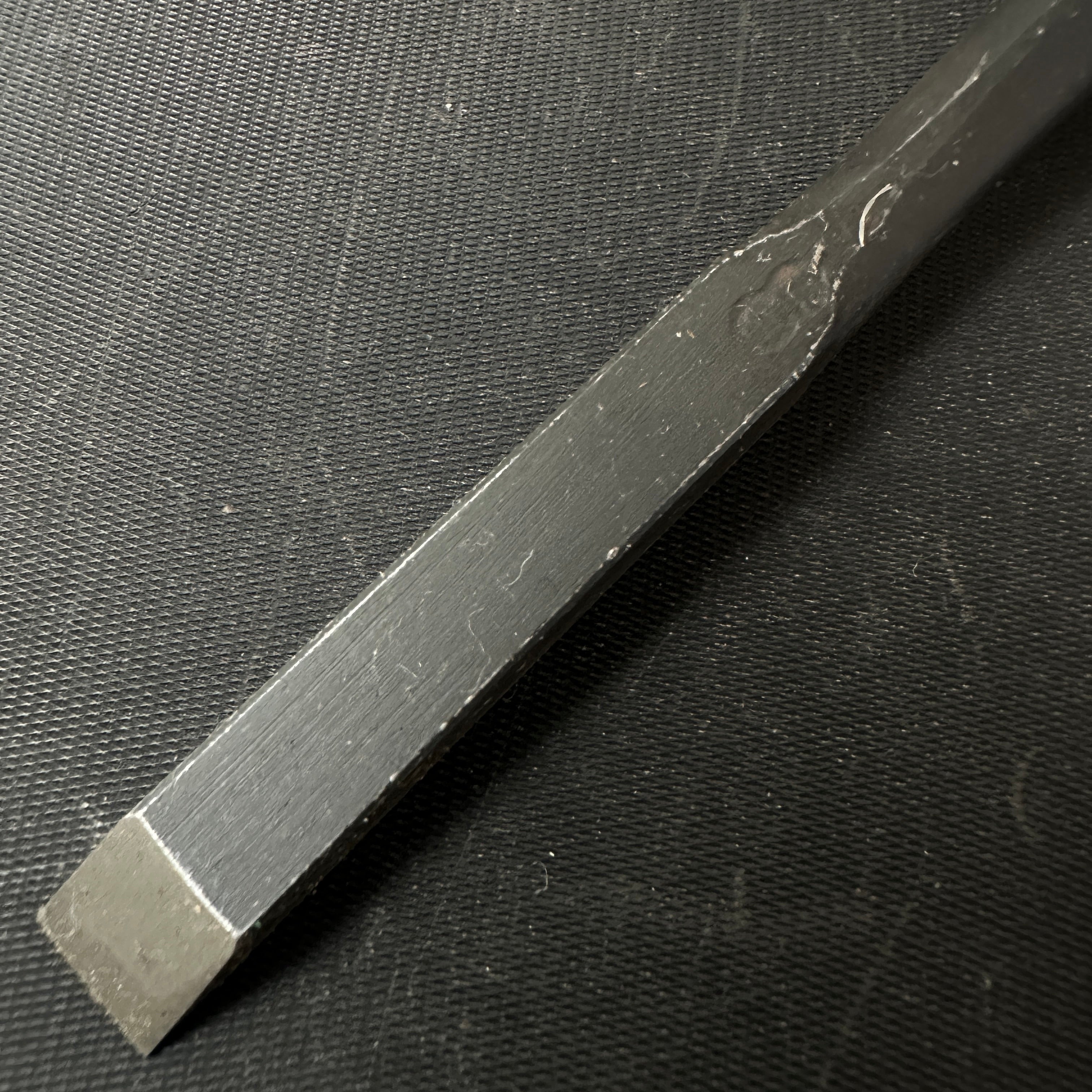 Old stock Hidari-Munekatsu Bench chisels by Suzuki Shousuke 掘出し物 左宗勝 鈴木章助作 追入鑿 Orenomi