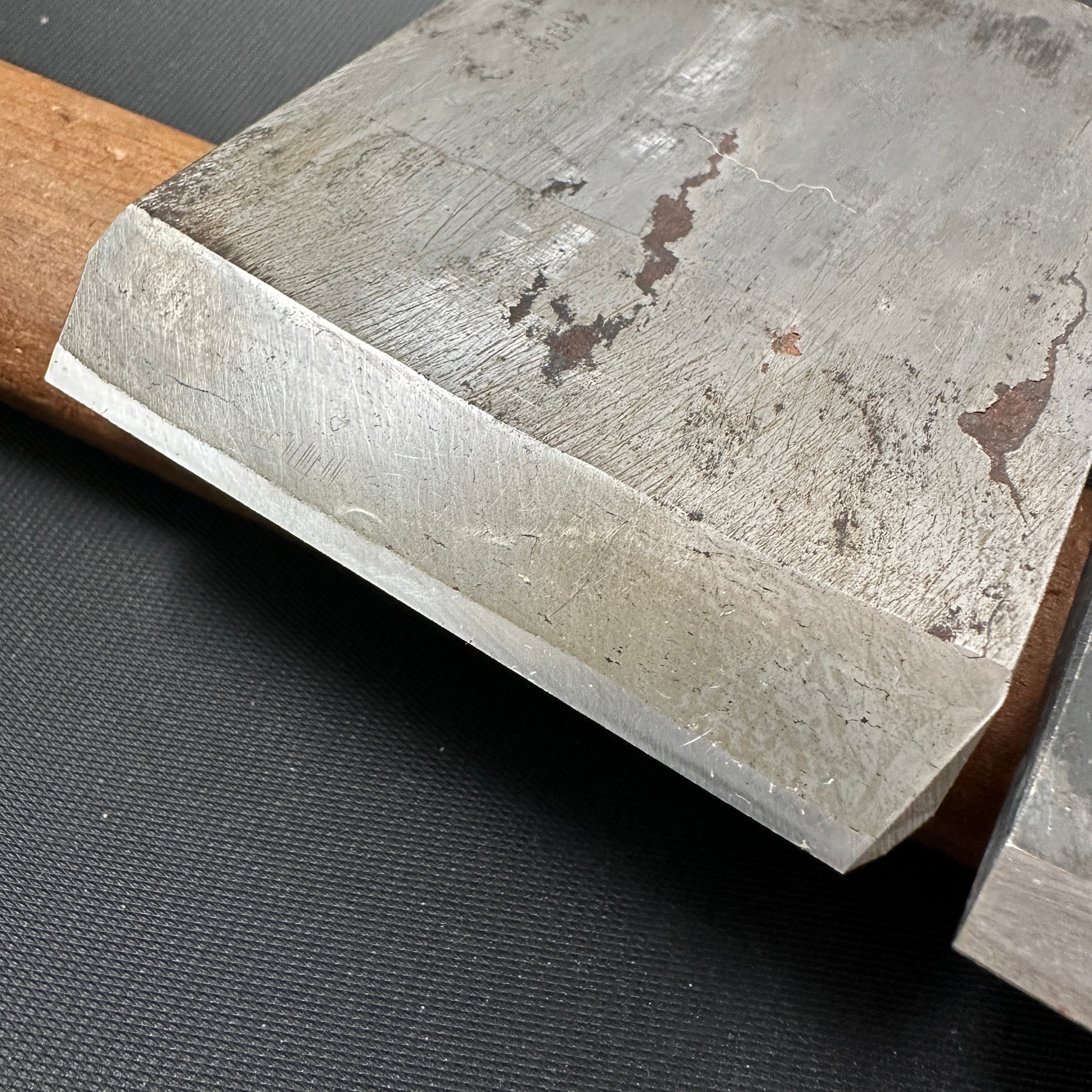 Old stock Teruhide Black Yabane Smoothing Plane Blades (Kanna) by Ishido Master 蔵出し 石堂秀雄作 輝秀 黒矢羽根 仕上げ鉋刃 70mm