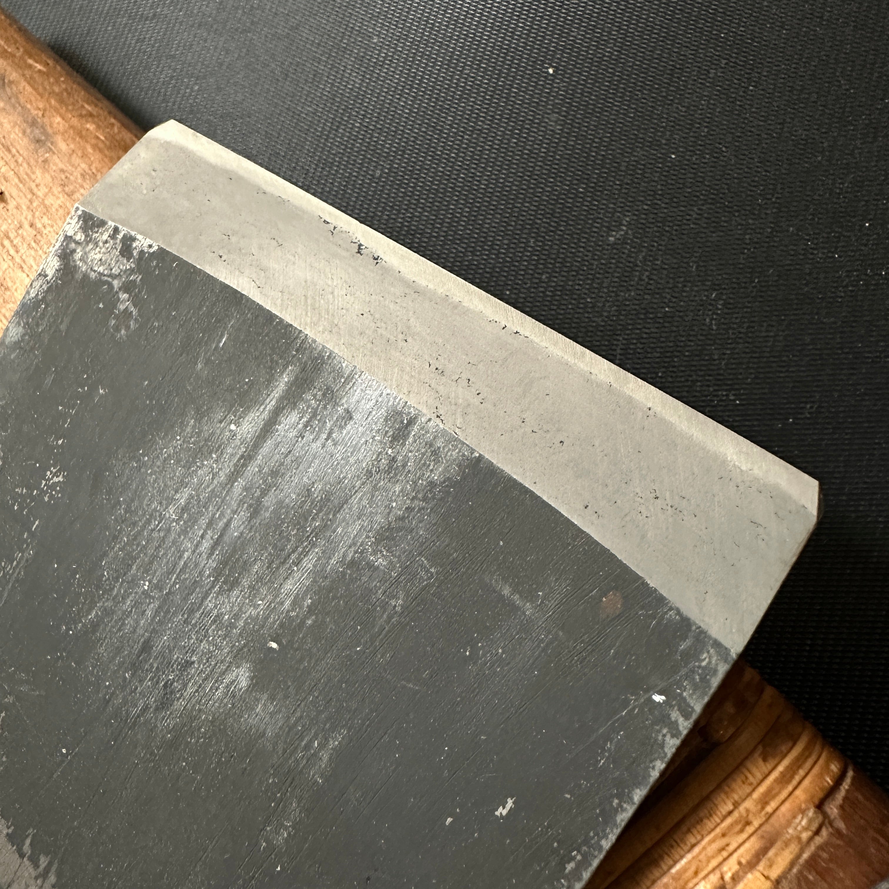 Old stock Chiyoduru Unju Smoothing Plane (Kanna) by Ojima 掘出し物 千代鶴運寿 尾島功大作 仕上げ鉋 70mm