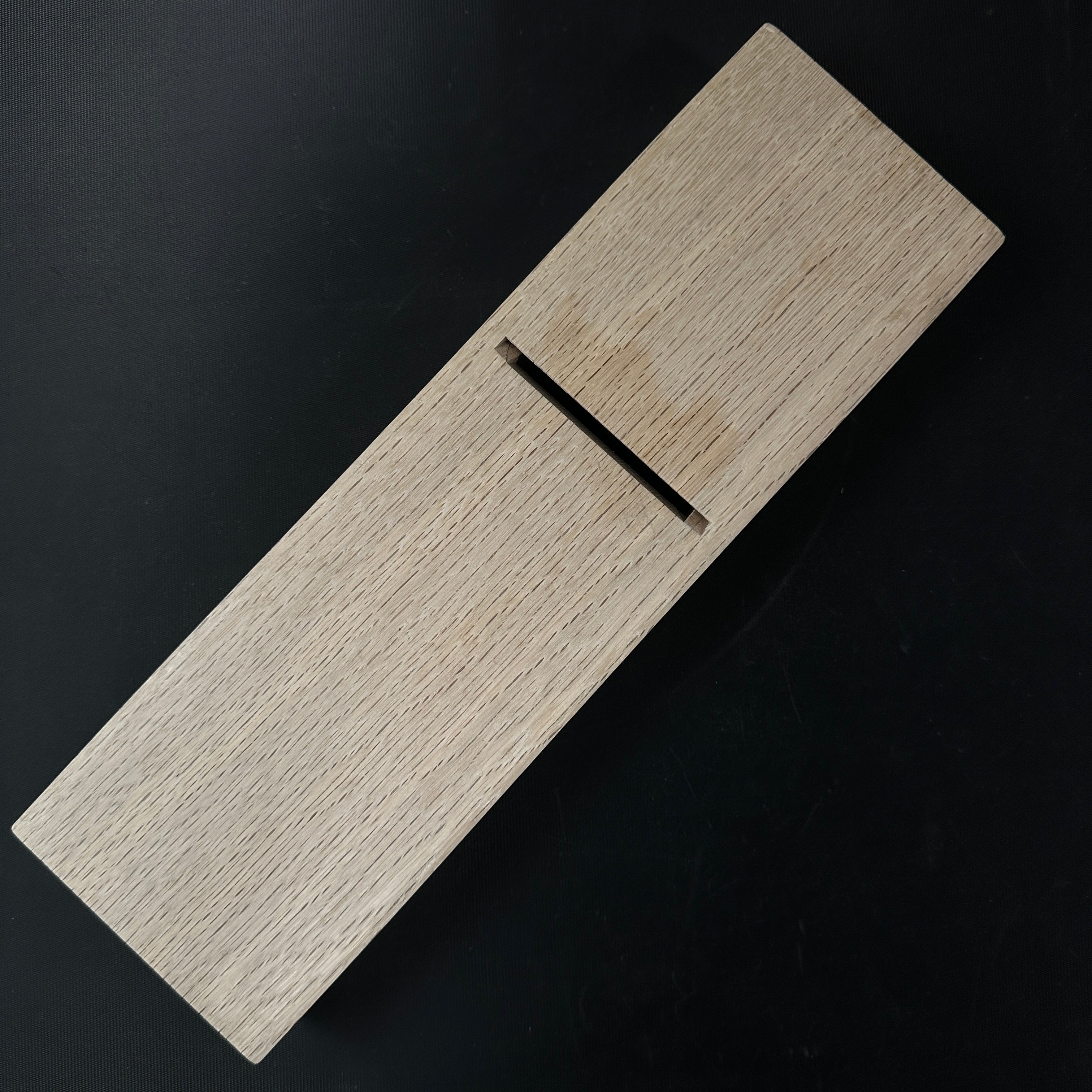 Old stock Daitoku Yabane Smoothing Plane (Kanna) by Ishido Master 石堂輝秀作 台徳 矢羽根 仕上げ鉋 70mm