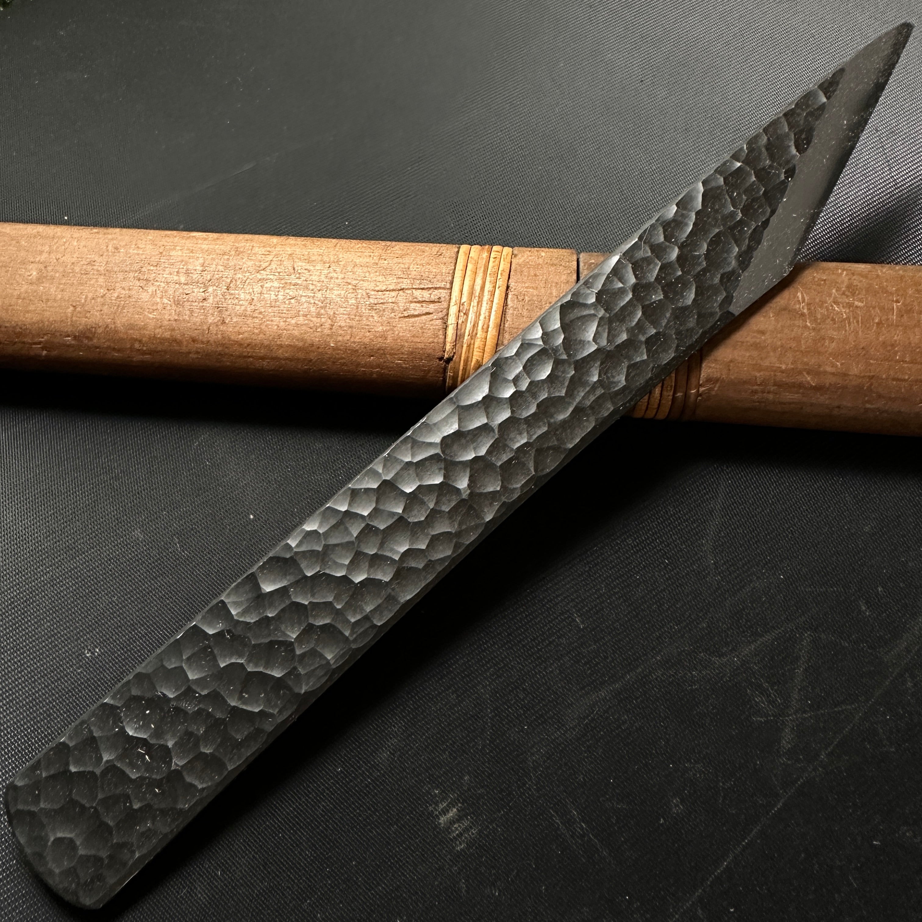 Yoshihide Sakamitsu Tsuchime Kokatana with White Steel 吉秀 三代坂光作 切出小刀 右 槌目仕上