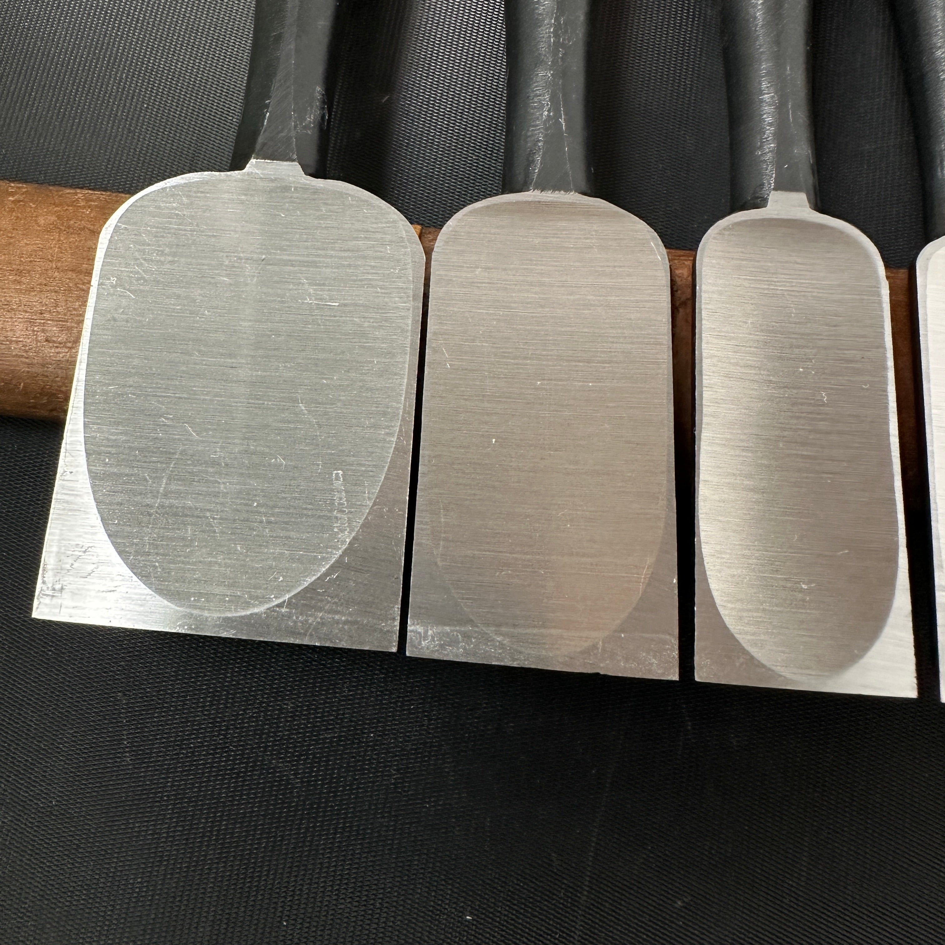 Yoshitaka Bench chisels set (Oirenomi) 6pc / 義隆 追入組鑿 6本組