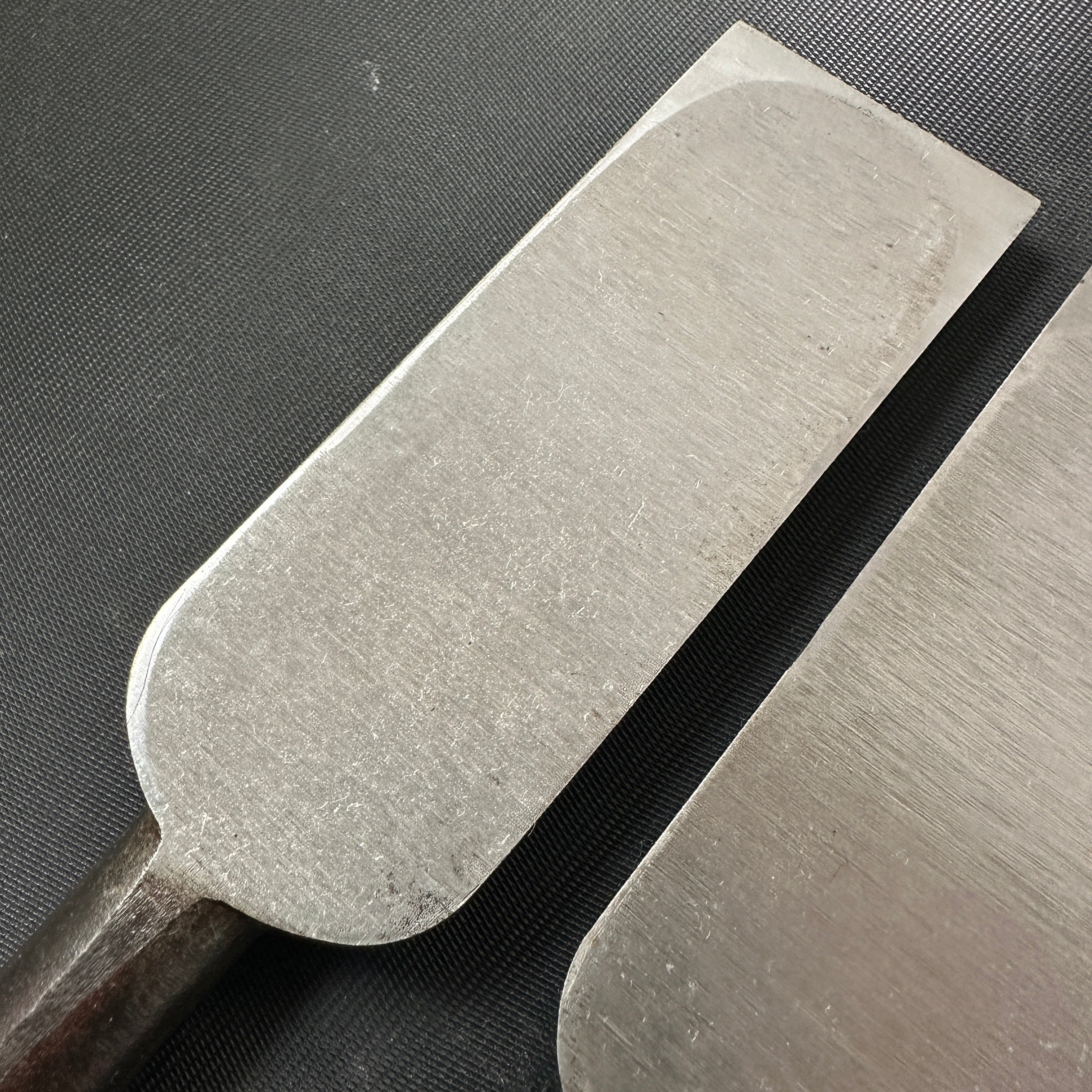 Hidari Hisasaku 2rd Timber chisels by Ikegami Takanobu 池上喬庸作 二代目左久作 叩き鑿 Tatakinomi 36mm 42mm 48mm