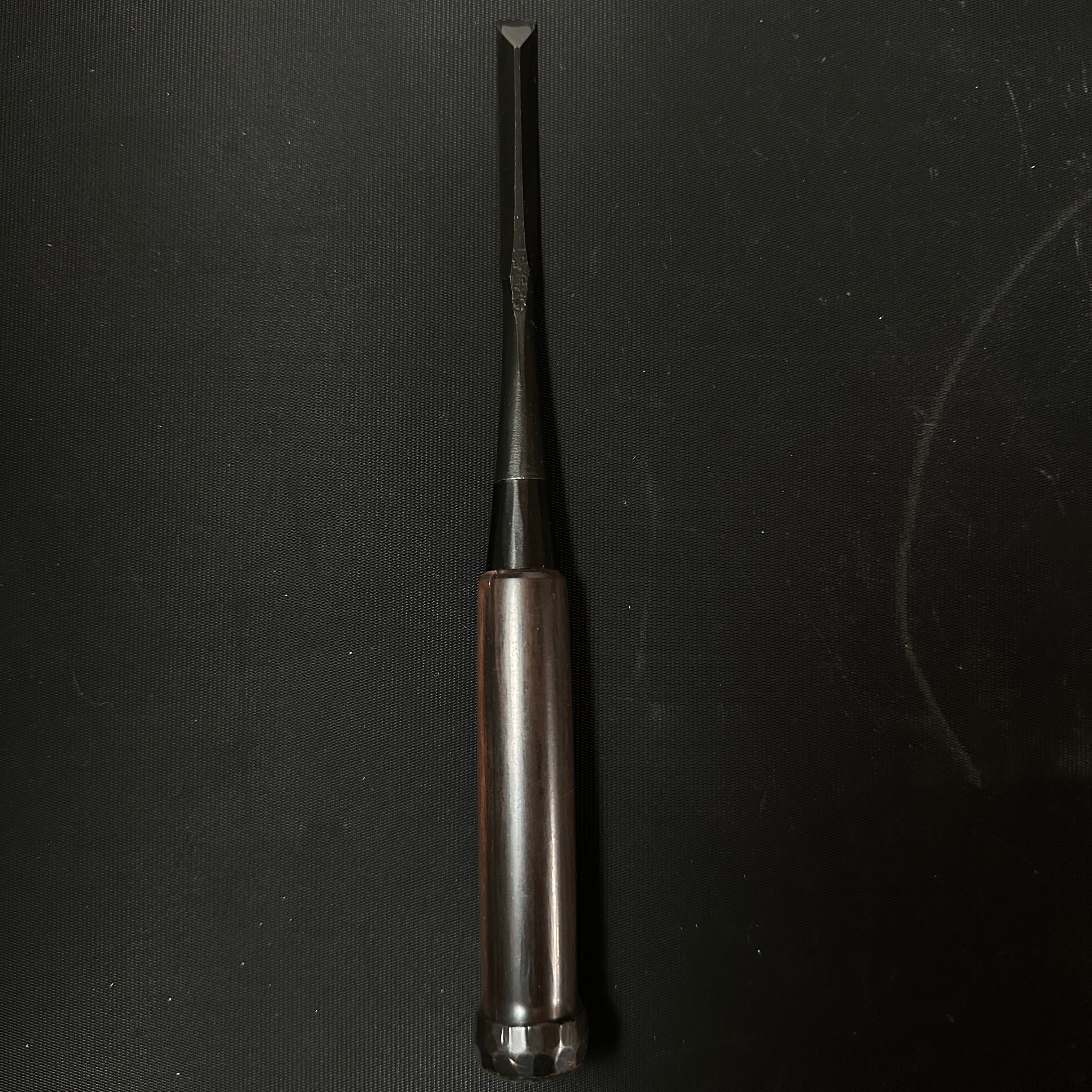 Tasai Bench chisels (Shinogi Oirenomi) with blue steel 田斎作 黒仕上 鎬追入鑿