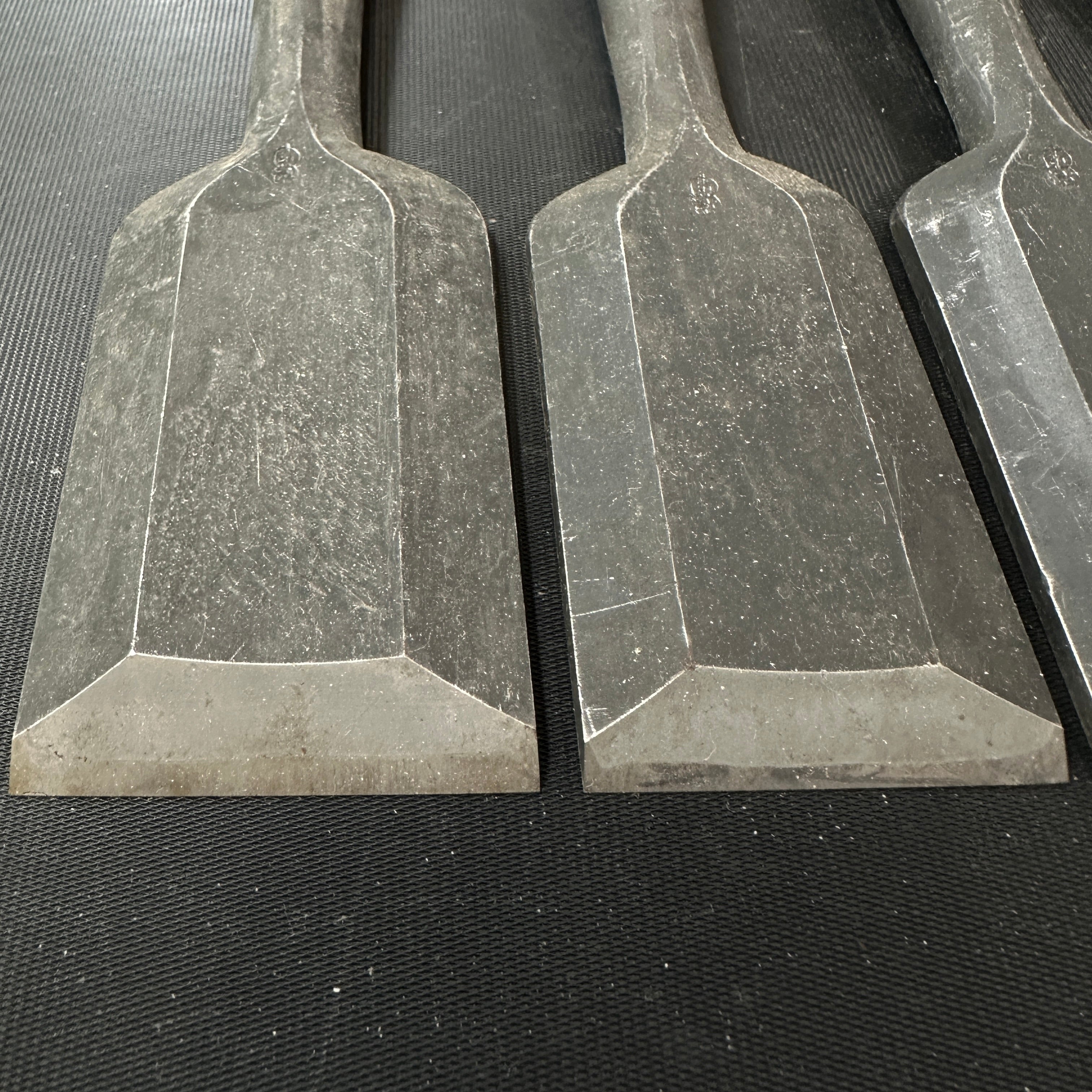 Old stock #1 Shorter Timber Chisels set 掘出し物 中叩組鑿 6本組 バラ鑿組み合わせ Chu-Tatakinomi