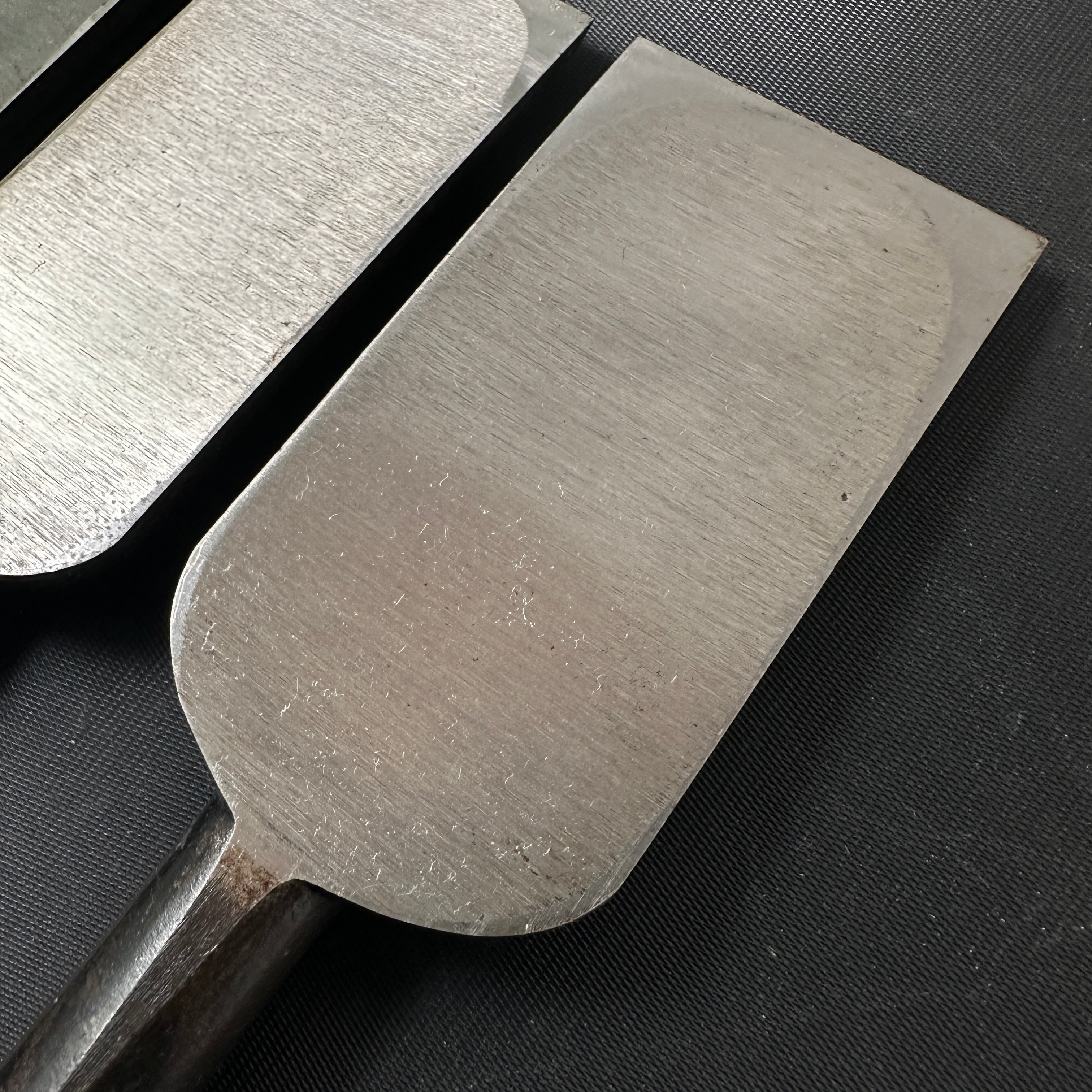 Hidari Hisasaku 2rd Timber chisels by Ikegami Takanobu 池上喬庸作 二代目左久作 叩き鑿 Tatakinomi 36mm 42mm 48mm