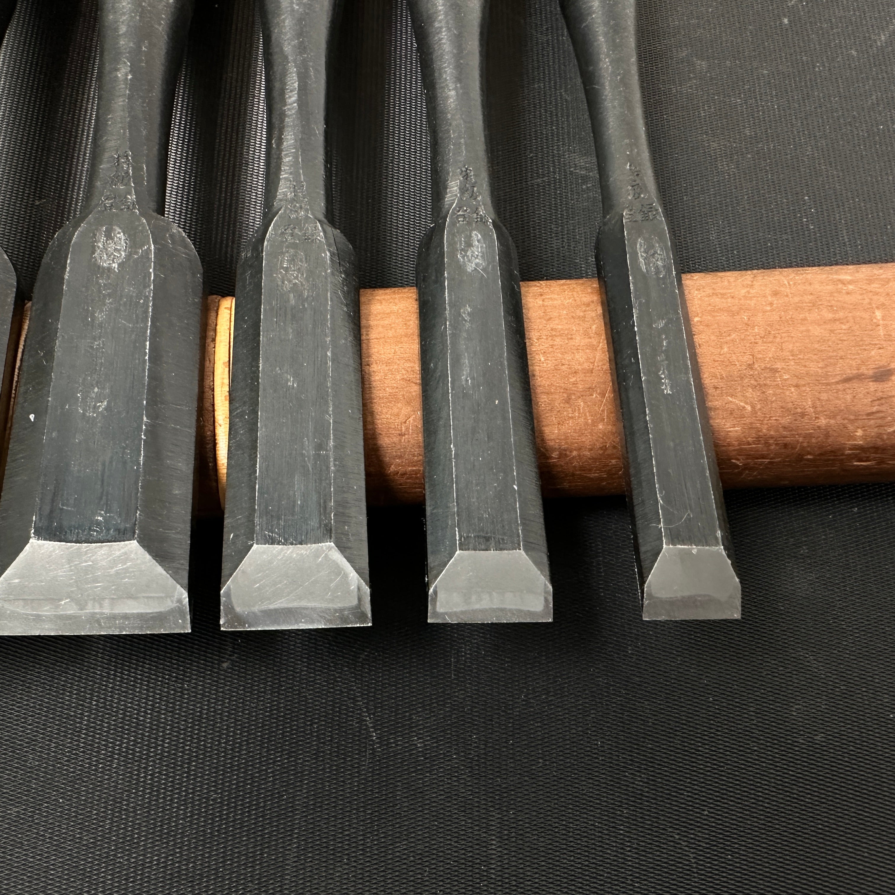 Yoshitaka Bench chisels set (Oirenomi) 6pc / 義隆 追入組鑿 6本組