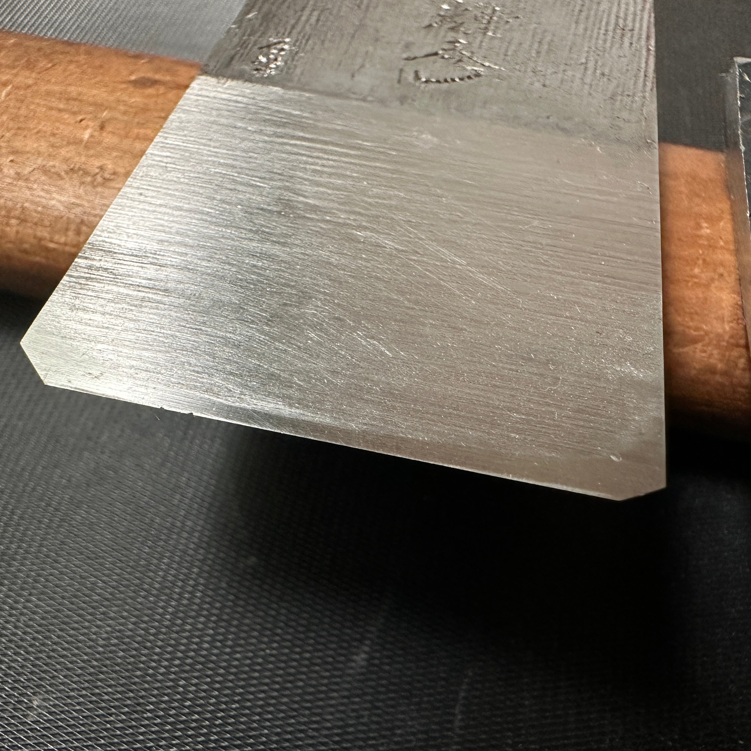 Old stock eleventh generation Teruhide Smoothing Plane (Kanna) 掘出し物 輝秀 十一代目 石堂秀雄作 平鉋 40mm