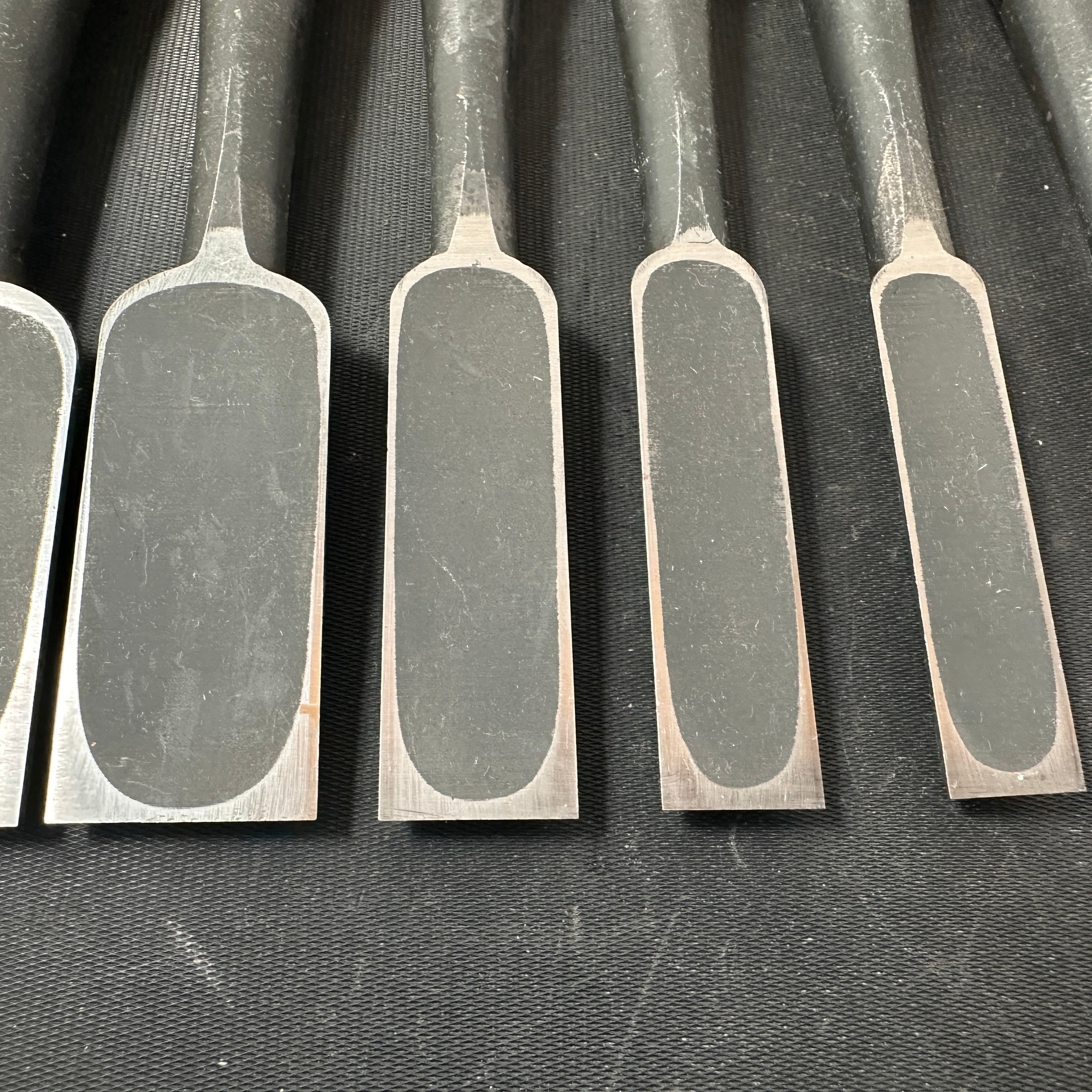 Old stock Osahiro (Nagahiro) Bench chisels set 掘出し物 長弘 追入組鑿 10本組 Oirenomi