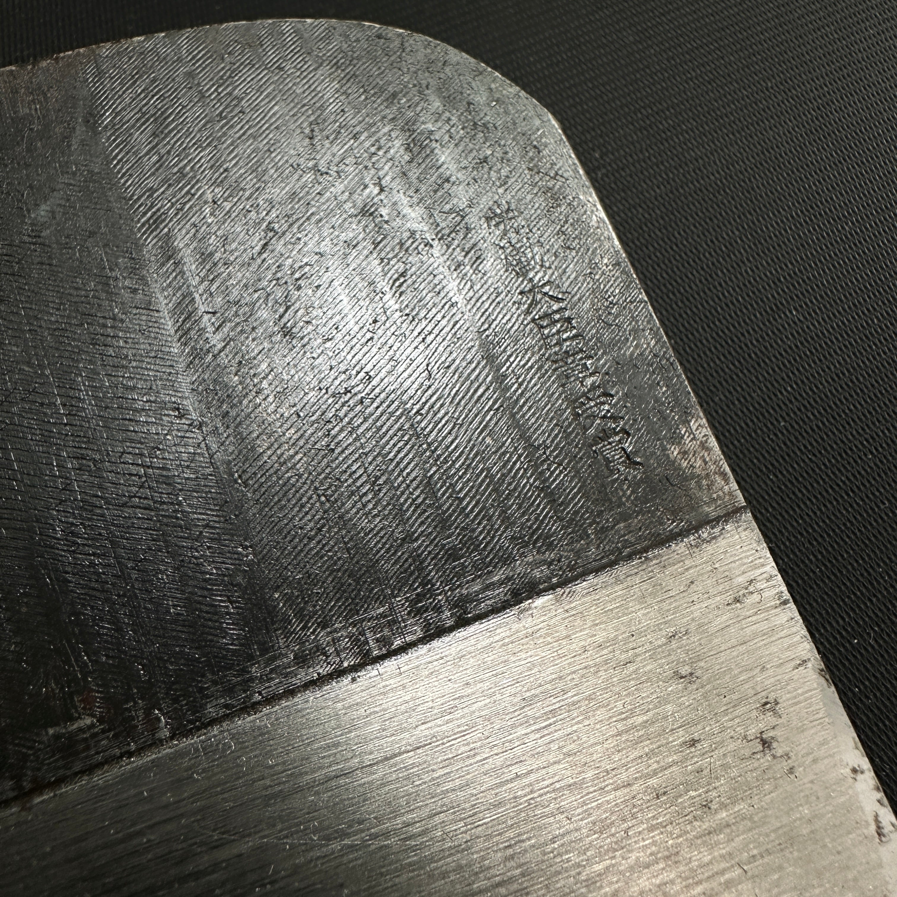 Old stock Teruhide Black Yabane Smoothing Plane Blades (Kanna) by Ishido Master 蔵出し 石堂秀雄作 輝秀 黒矢羽根 仕上げ鉋刃 70mm