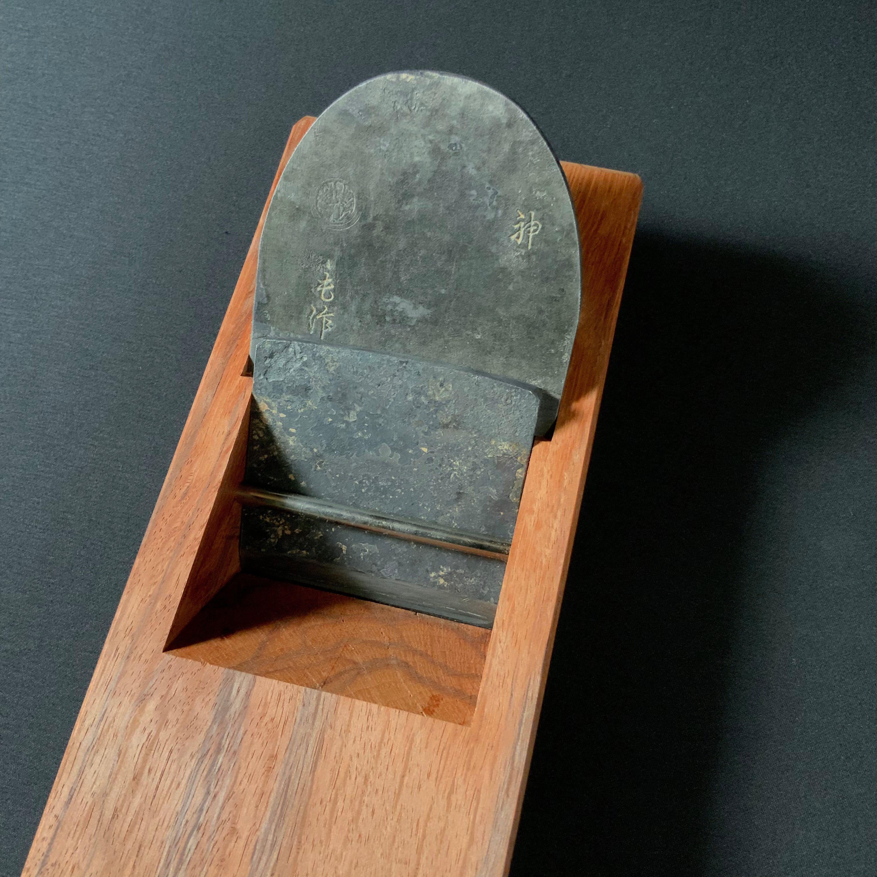 Old stock Mosaku Kandakikuo Plane (Kanna) 掘出し物 も作 神田規久夫 仕上鉋 70mm