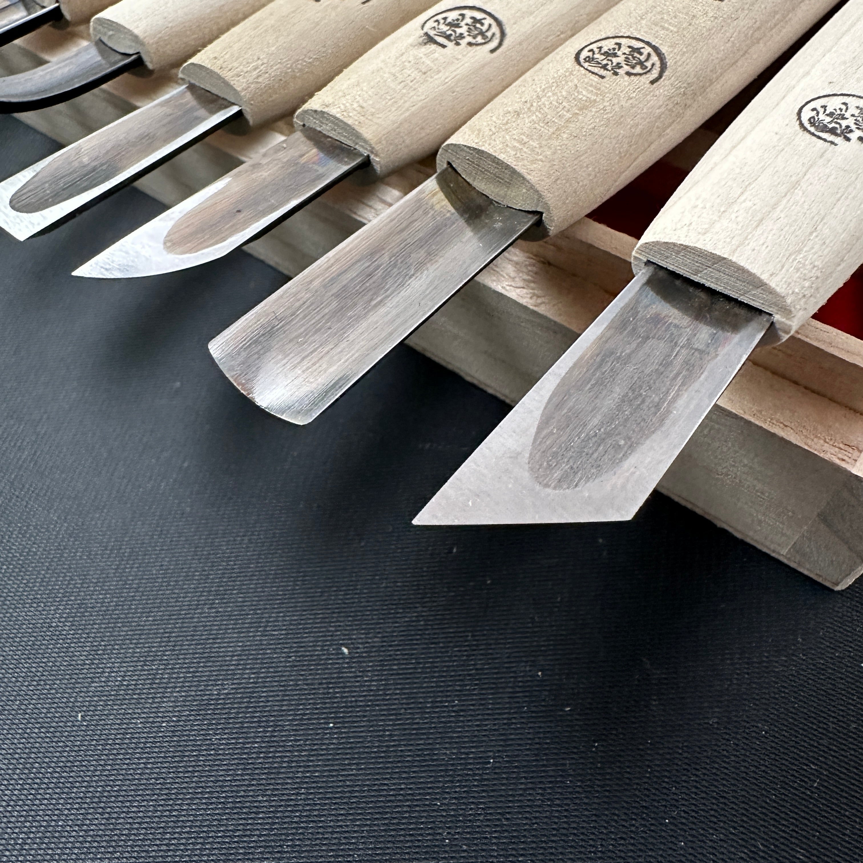 Yari Carving chisels set with Blue steel by Chousei 槍 彫刻刀10本組 青紙スーパー鋼 Chokokuto