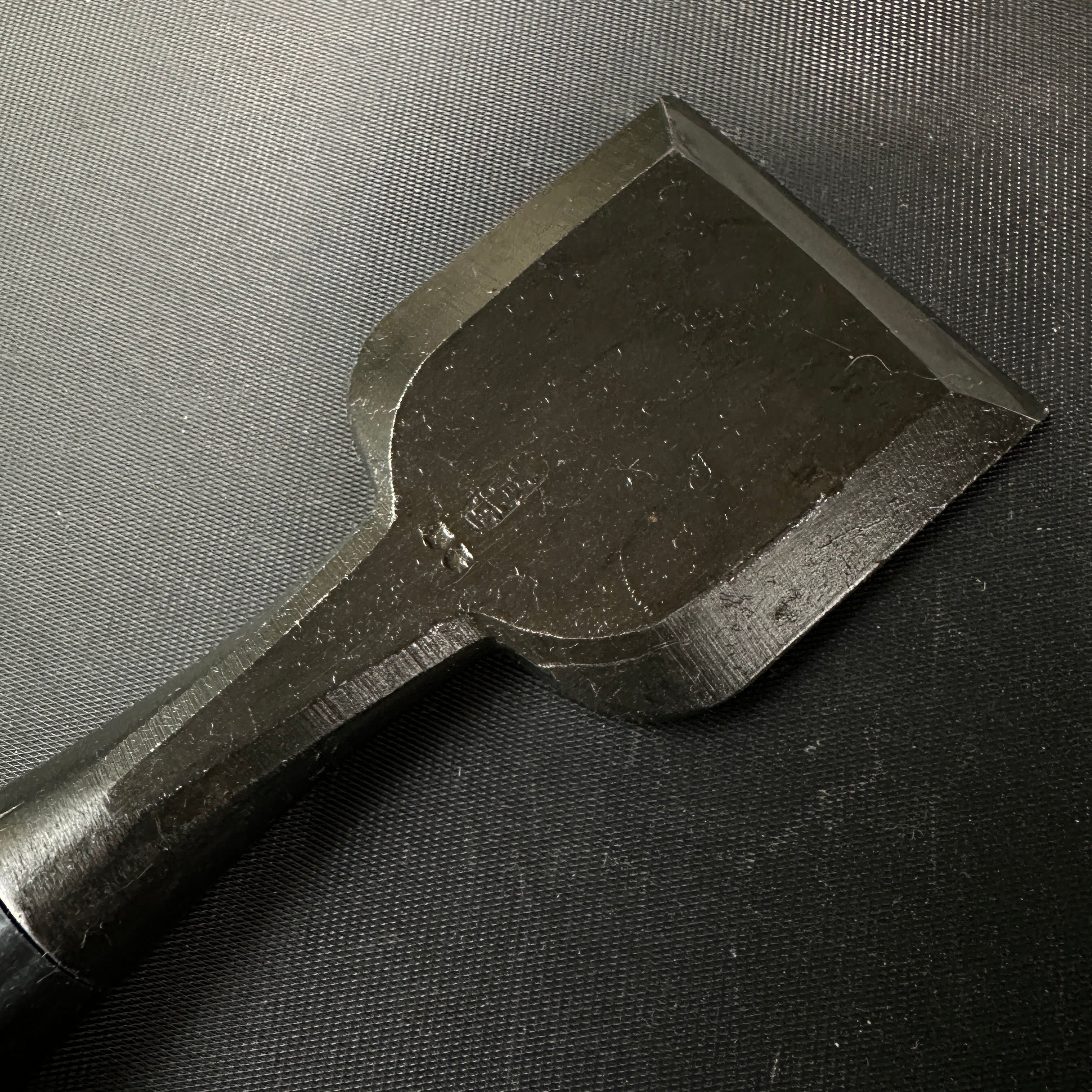 Ioroi Bench chisels by Ioroi 54mm 五百蔵作 追入鑿 Oirenomi