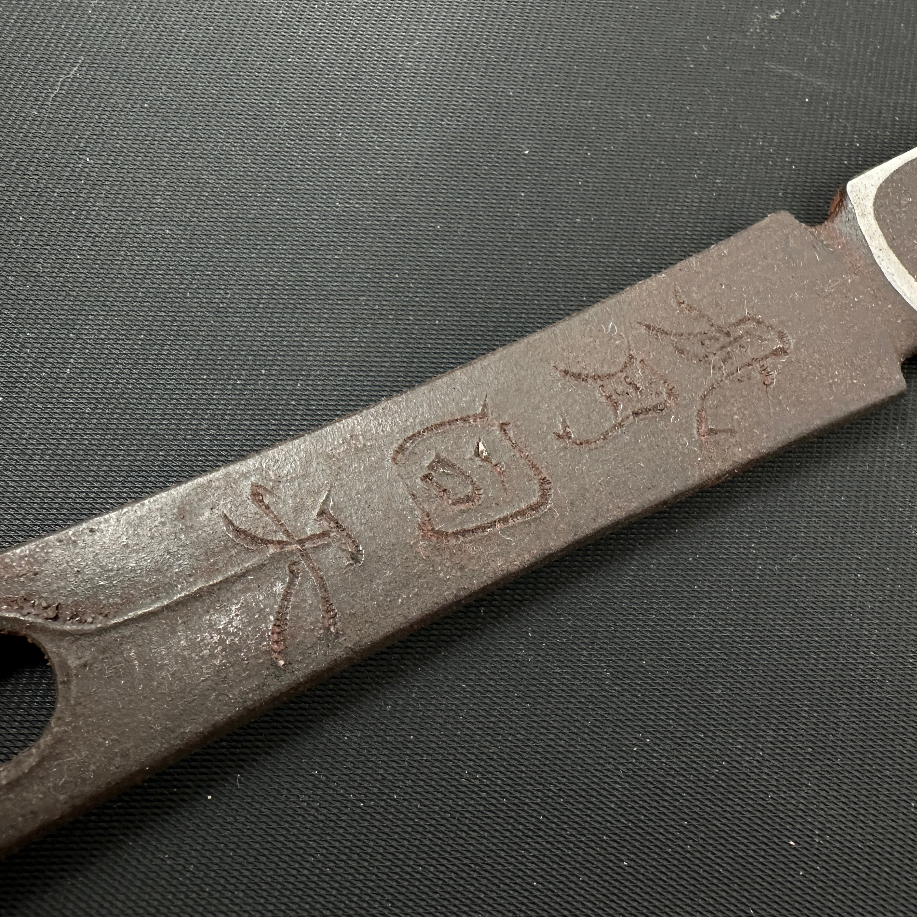 Fugetsudouten-Hirotsugu Right hand Kiridashi by Sozen Carving 風月同天 廣貢 素全作 切出し小刀 右 24mm