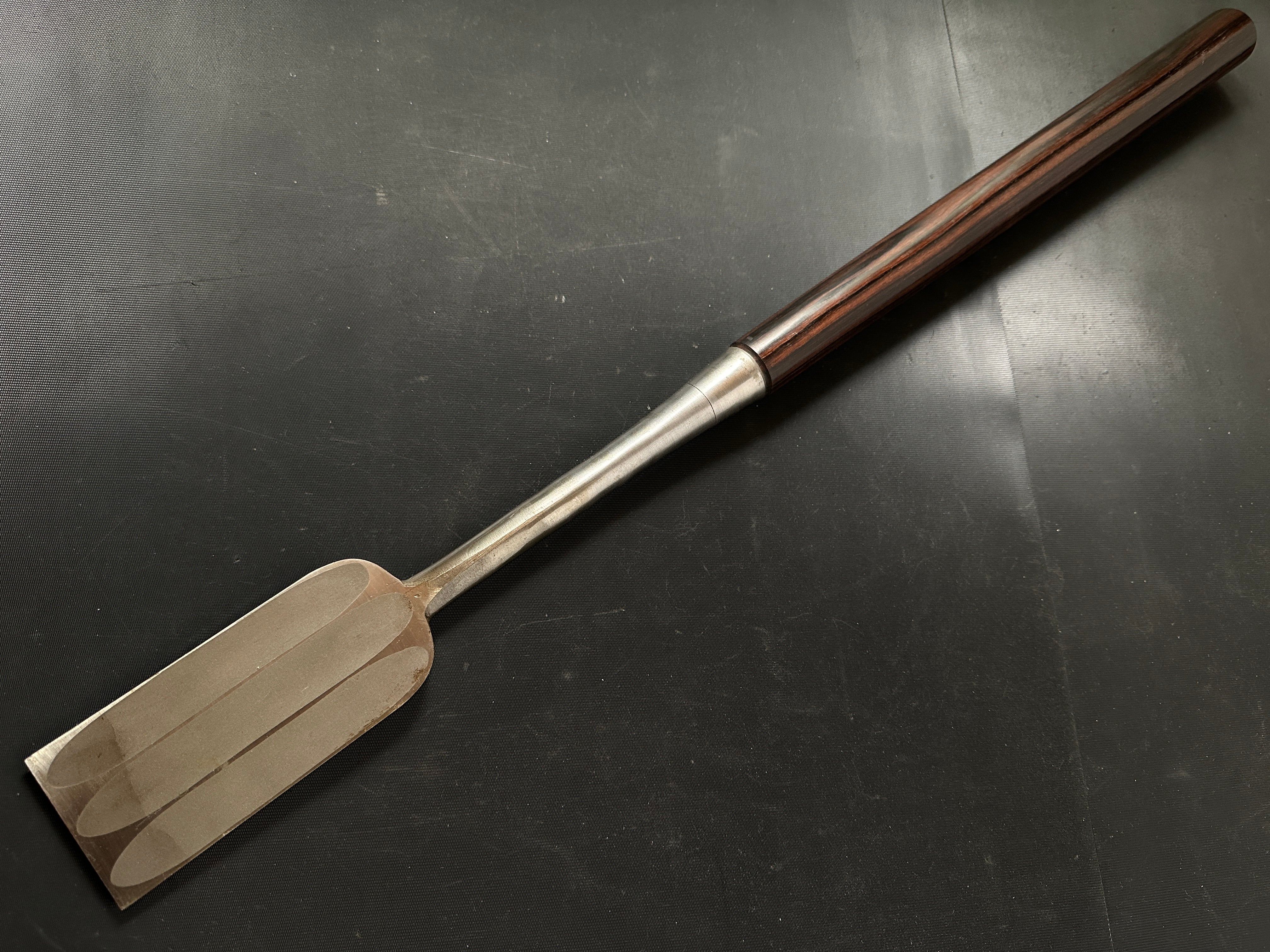 Old stock Souryu Slick Chisels(Ootsuki-nomi, Hontsuki-Nomi) with white steel 掘出し物 蒼龍 本突き鑿 黒檀柄 三つ裏 60mm