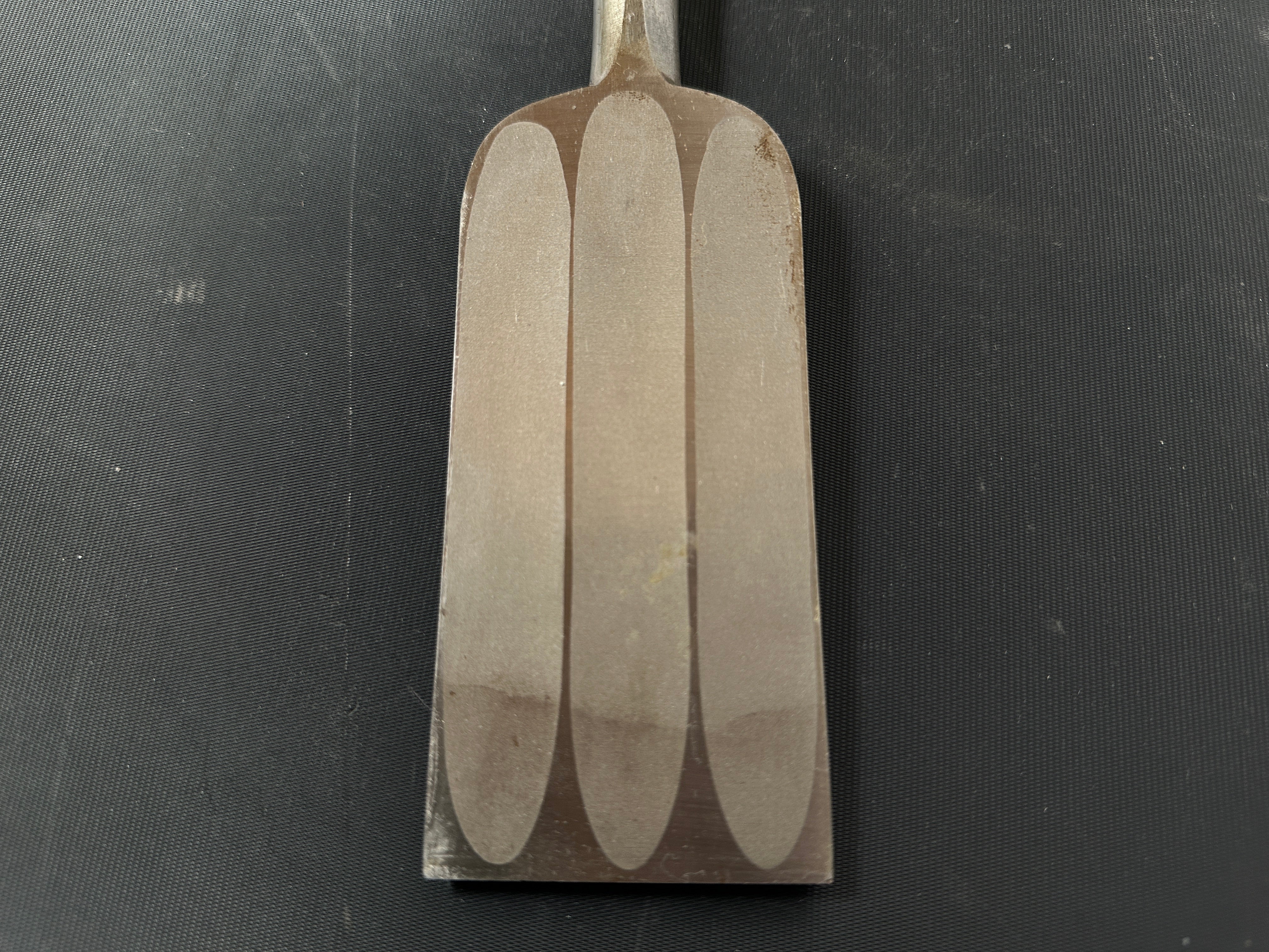 Old stock Souryu Slick Chisels(Ootsuki-nomi, Hontsuki-Nomi) with white steel 掘出し物 蒼龍 本突き鑿 黒檀柄 三つ裏 60mm