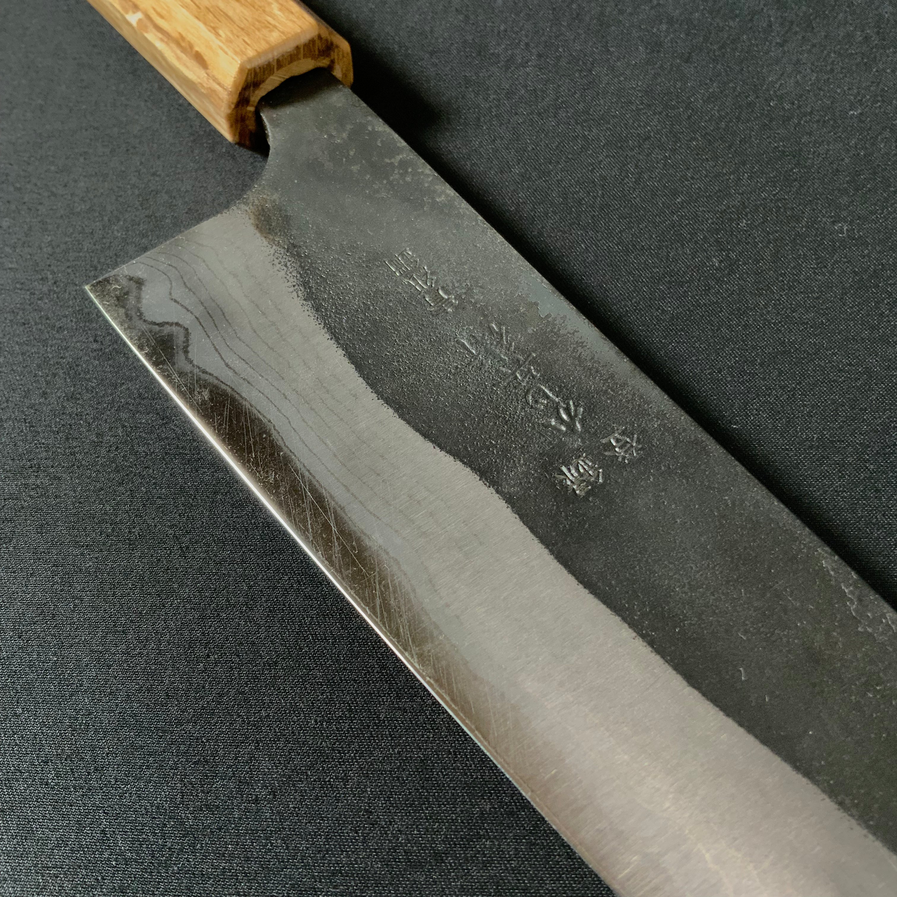 Hand made Kajihei Santoku Kitchen Knife with Blue steel かじ兵衛 青紙鋼 墨流し 三徳包丁 八角樫柄 165mm