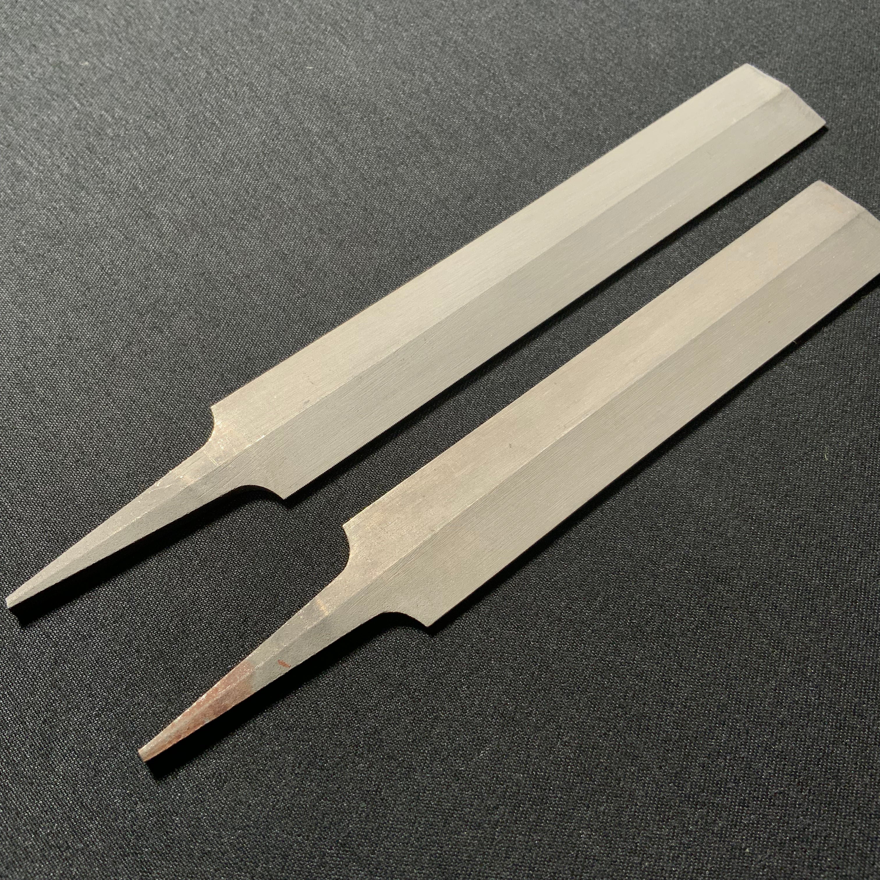 Old Stock KAKUCHO Single edged file for Handsaw sharpening (Surikomi-Yasuri) 掘出し物 格長 片刃 すり込みヤスリ 90mm/100mm