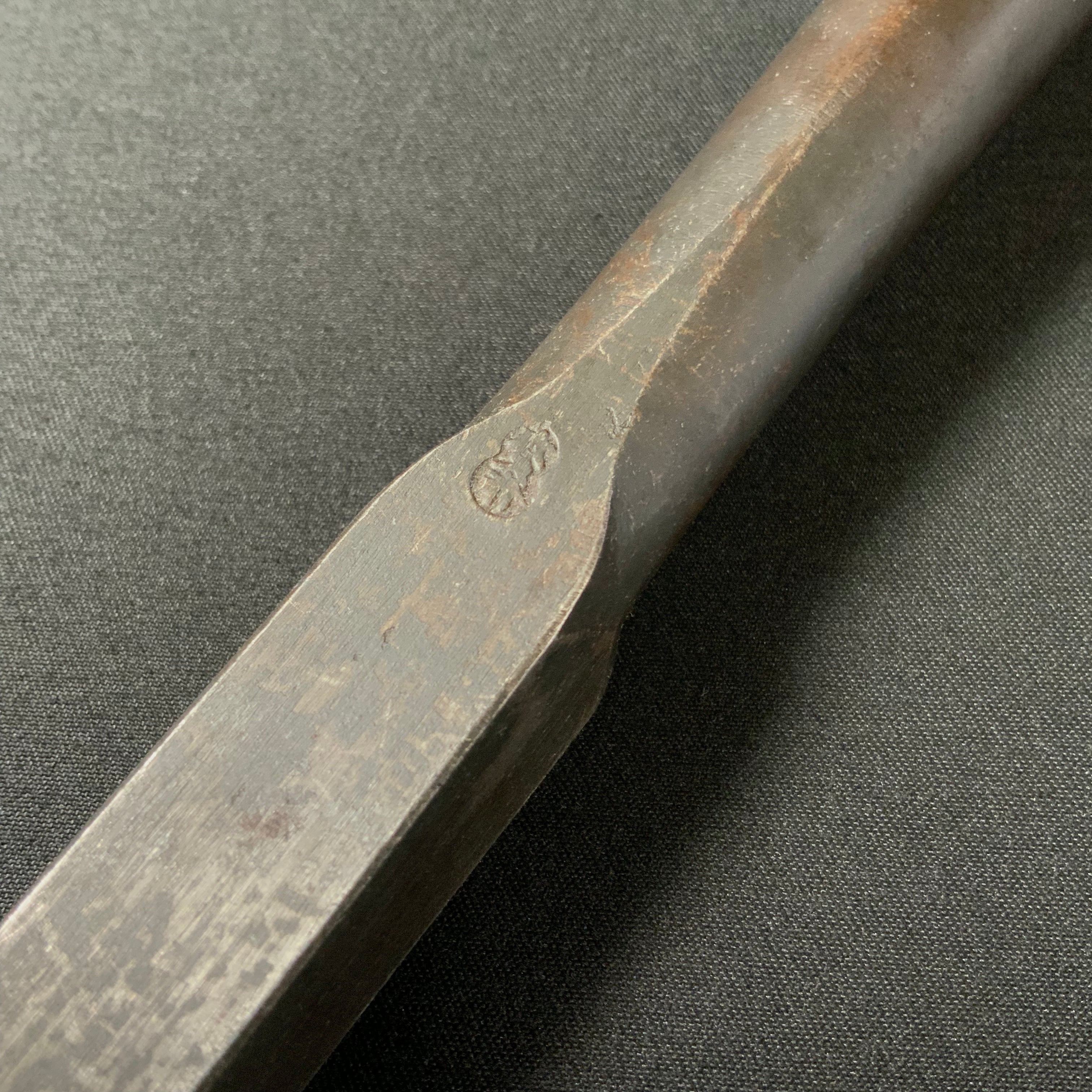 掘出し物 二代目左久作 叩き鑿 池上喬庸作 18mm #1 Old stock Hidari Hisasaku 2rd Timber chisels by Ikegami Takanobu Tatakinomi