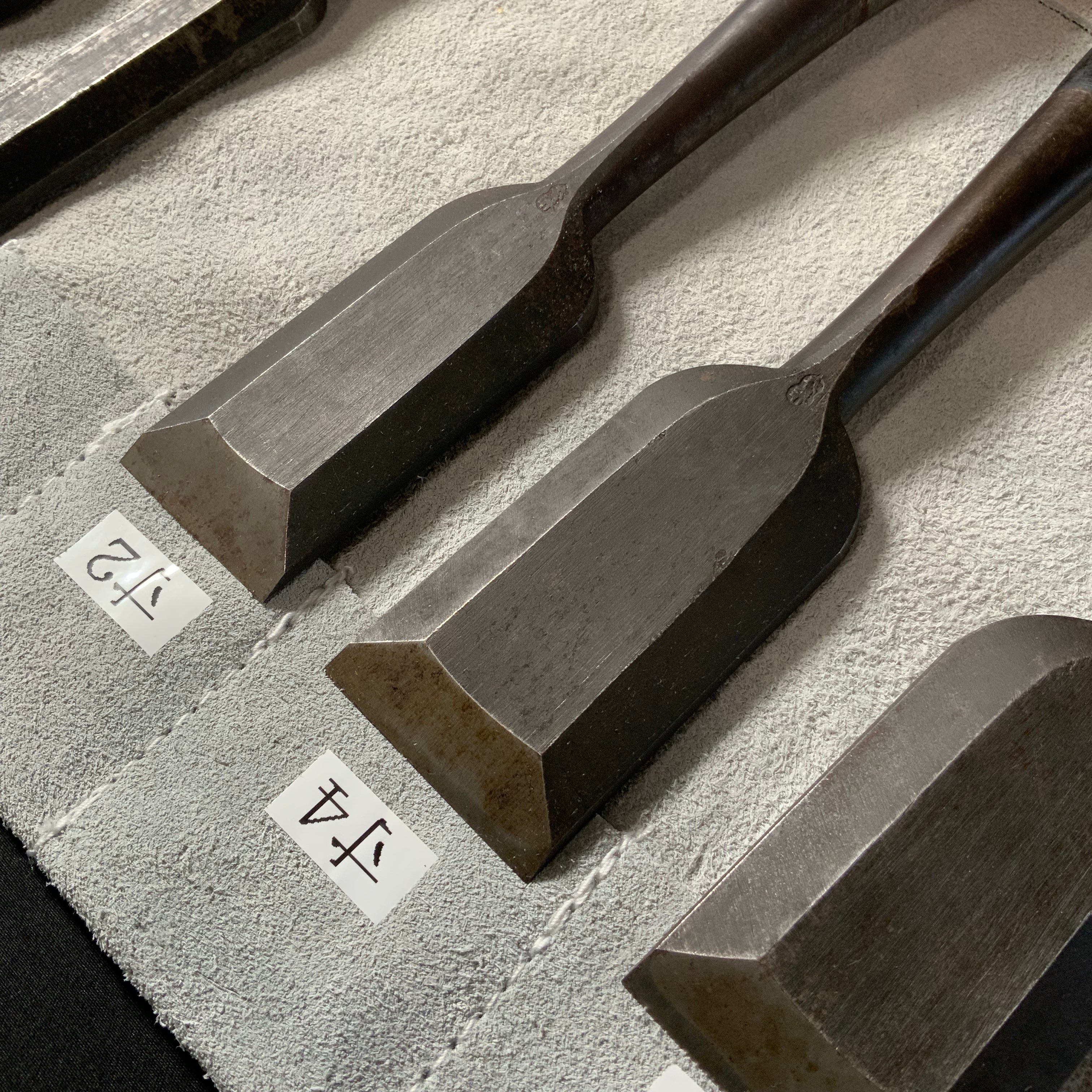 掘出し物 二代目左久作 叩き鑿7本組 池上喬庸作 Old stock Hidari Hisasaku 2rd Timber chisels set 7pc by Ikegami Takanobu Tatakinomi