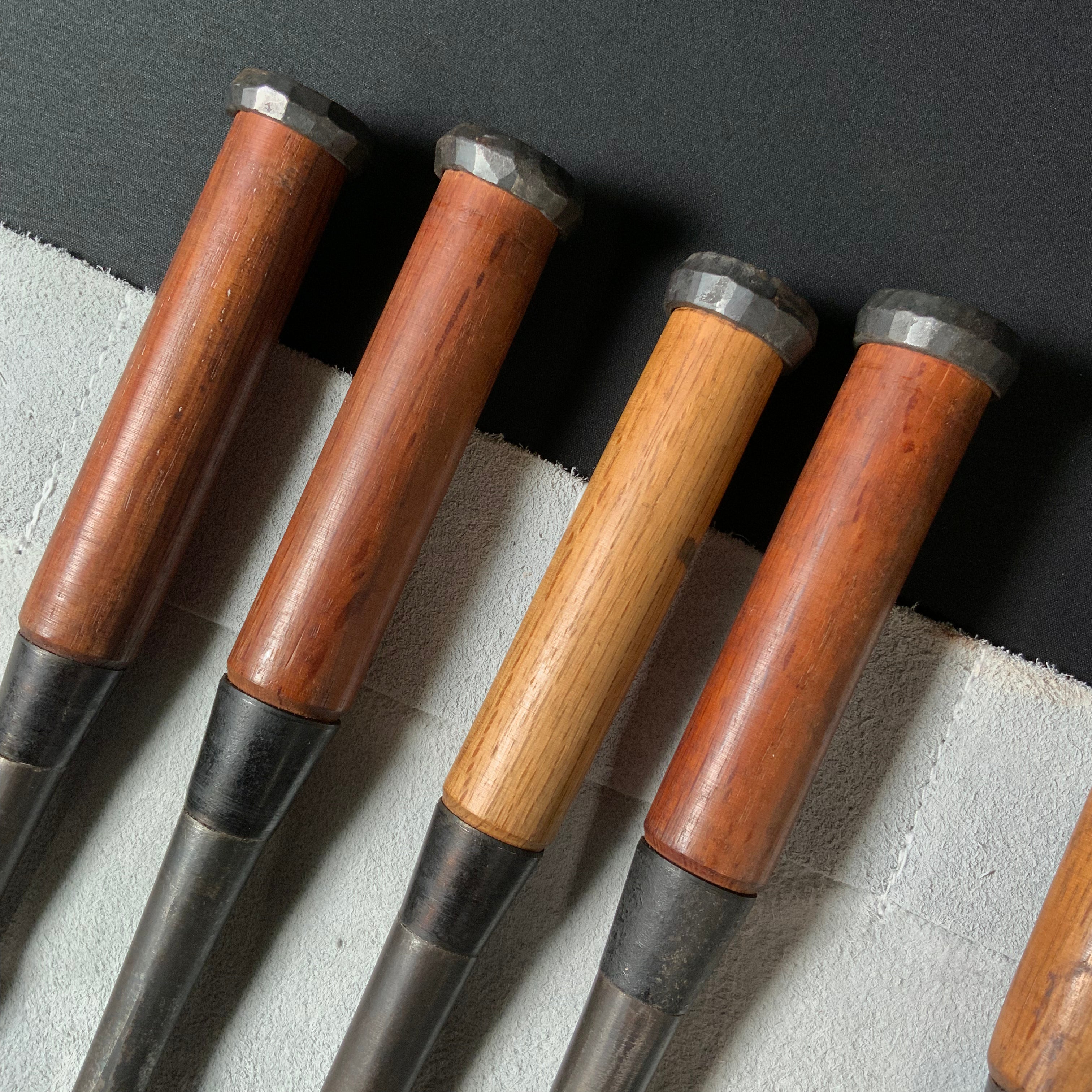 掘出し物 二代目左久作 叩き鑿7本組 池上喬庸作 Old stock Hidari Hisasaku 2rd Timber chisels set 7pc by Ikegami Takanobu Tatakinomi
